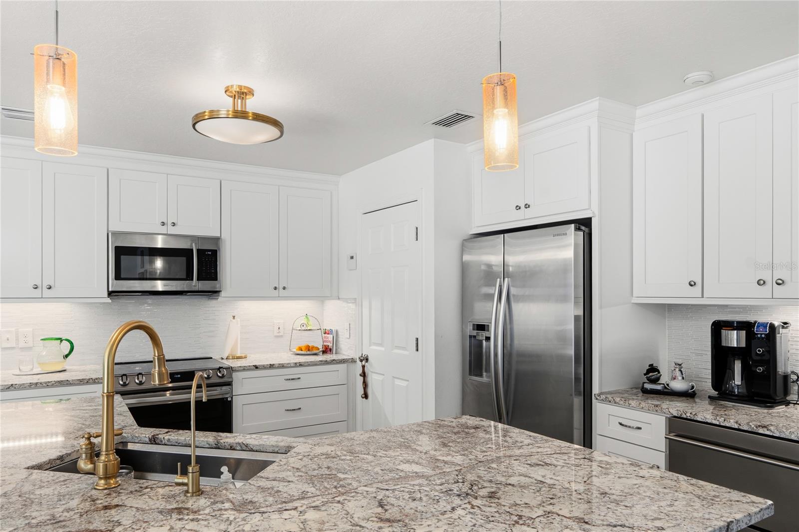 166 OAK VIEW CIRCLE, Lake Mary, FL 32746