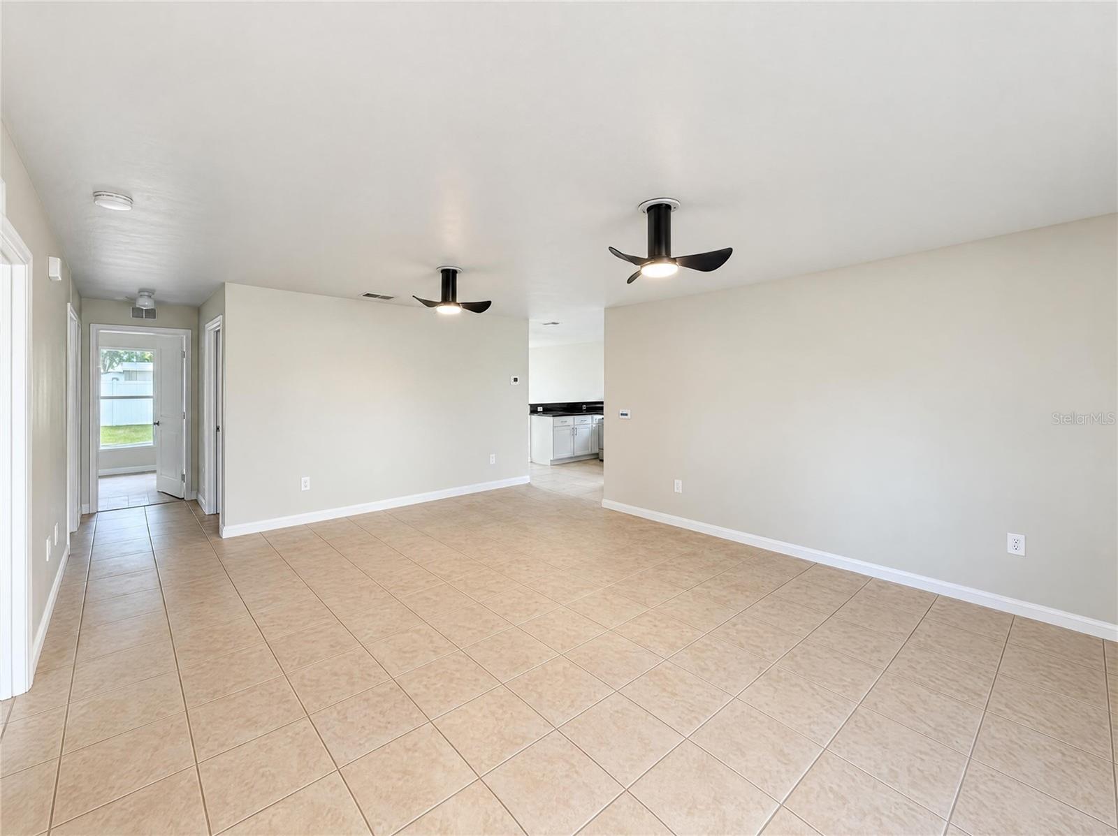 2949 ILLINOIS AVENUE, Lakeland, FL 33803 2949 ILLINOIS AVENUE, Lakeland, FL 33803
