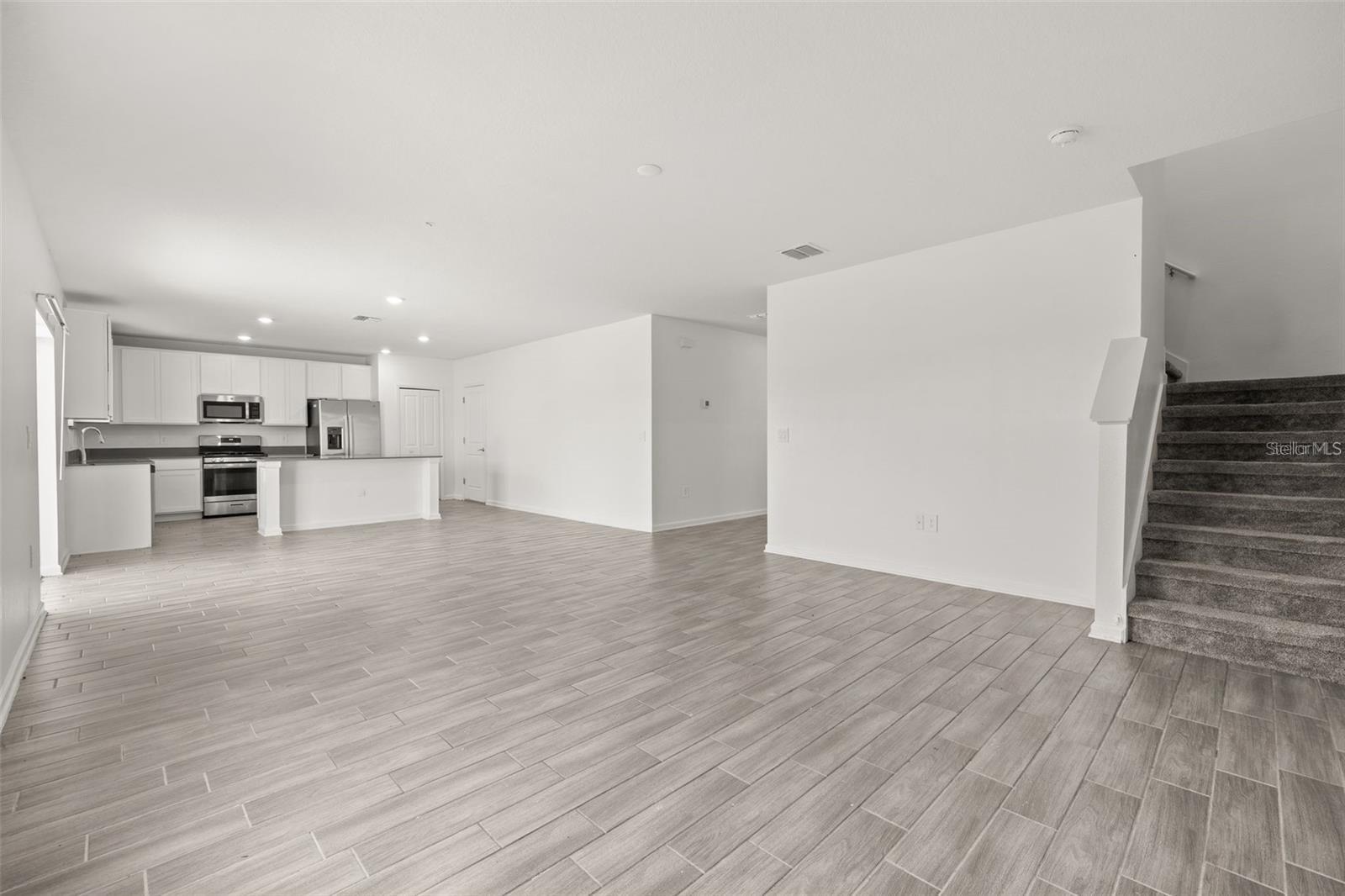 9404 REVERE AVENUE, Leesburg, FL 34788