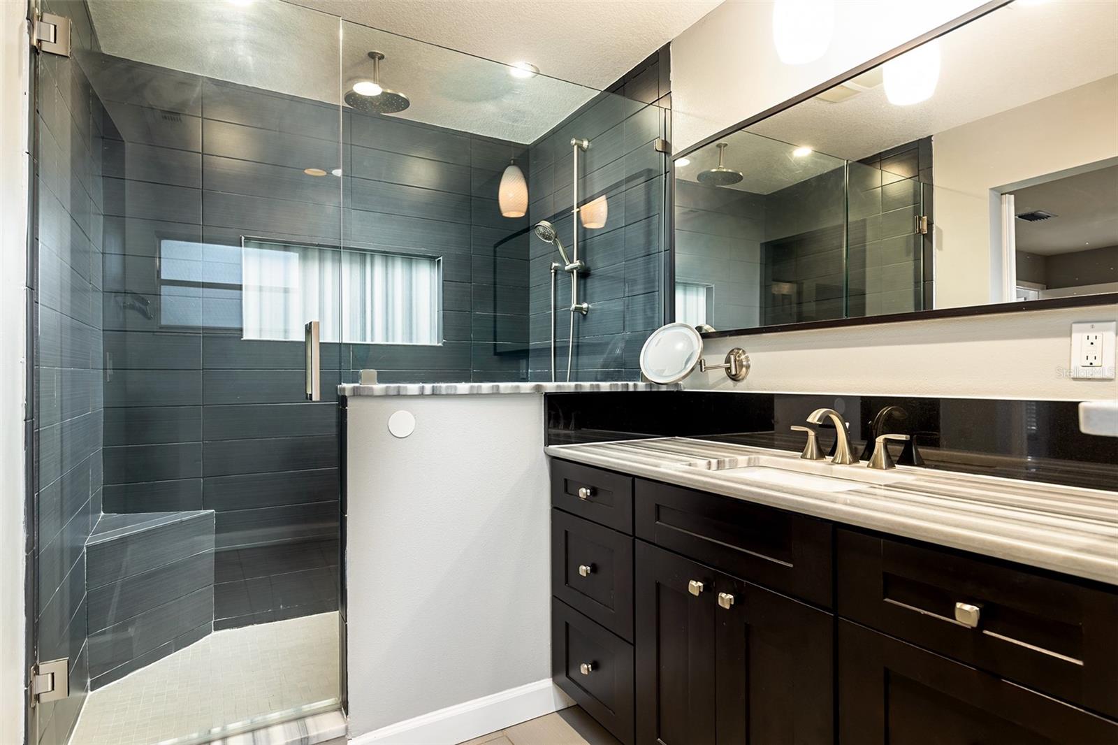Primary Suite - Bathroom