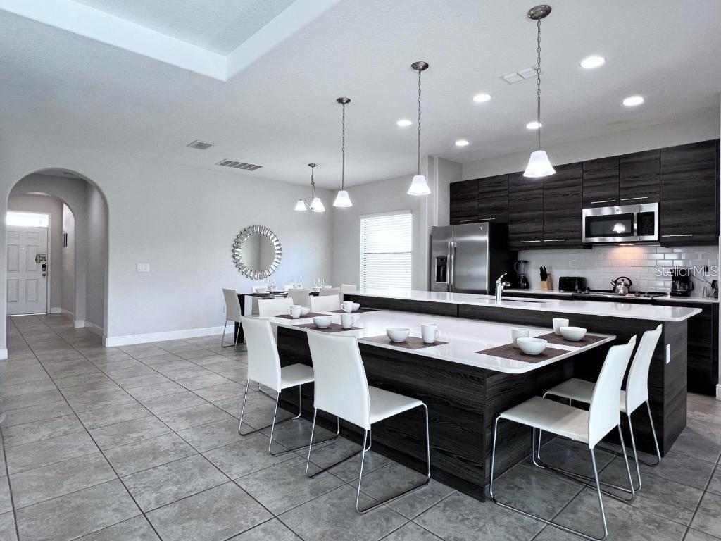 140 ANGELAS AVENUE, Haines City, FL 33844