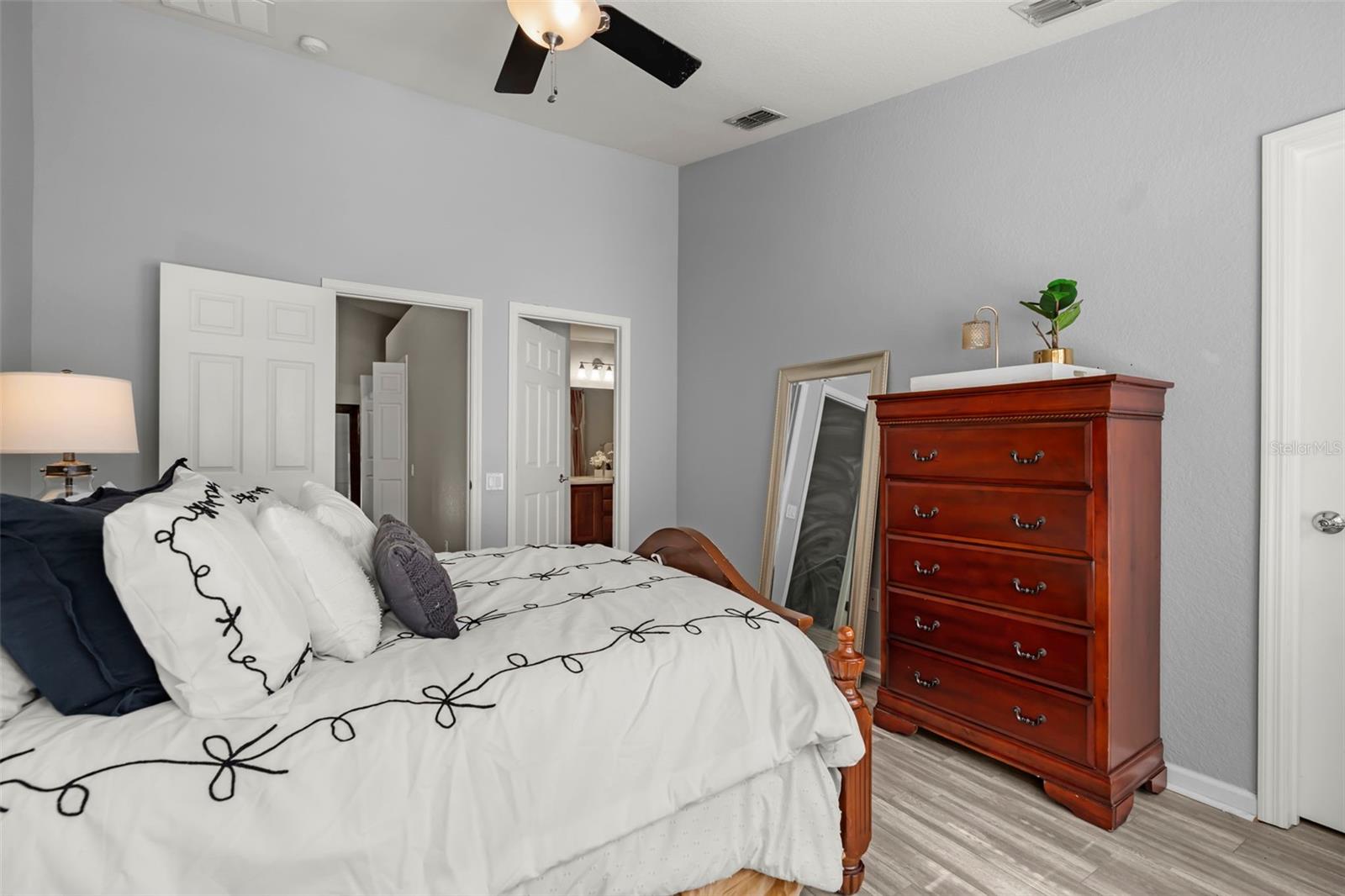 Upstairs Primary Bedroom