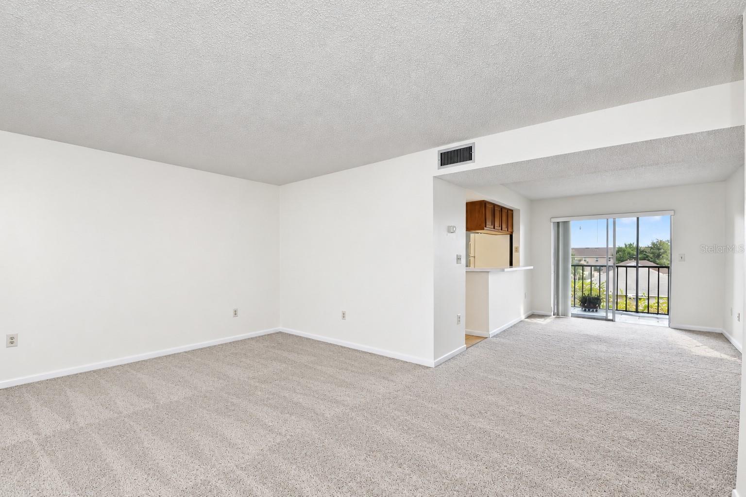 1130 N LAKE PARKER AVENUE, #C322, Lakeland, FL 33805