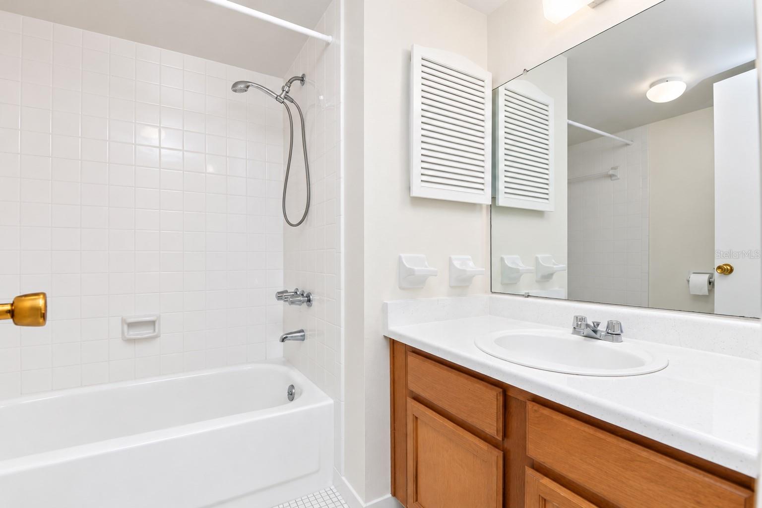 1130 N LAKE PARKER AVENUE, #C322, Lakeland, FL 33805