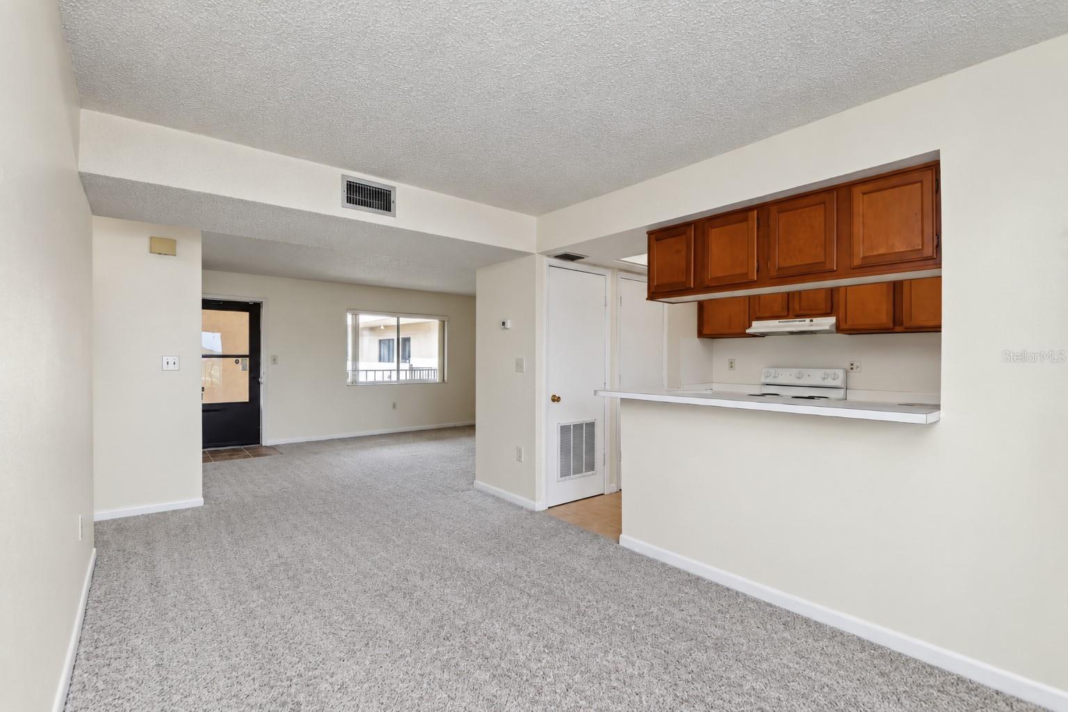 1130 N LAKE PARKER AVENUE, #C322, Lakeland, FL 33805