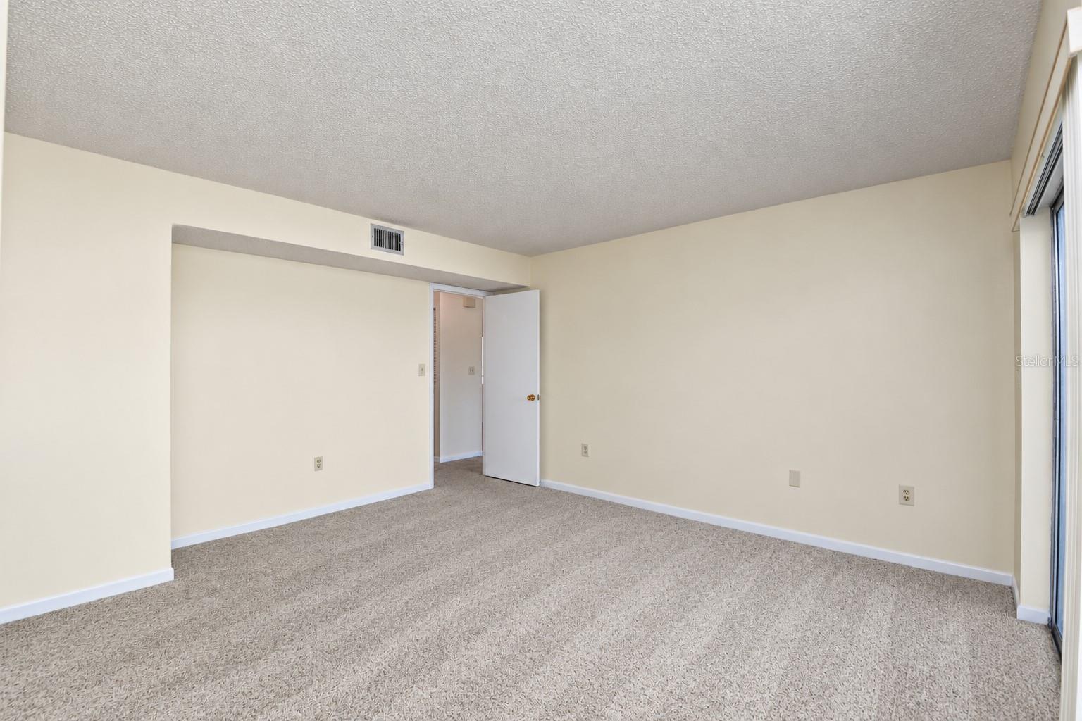 1130 N LAKE PARKER AVENUE, #C322, Lakeland, FL 33805