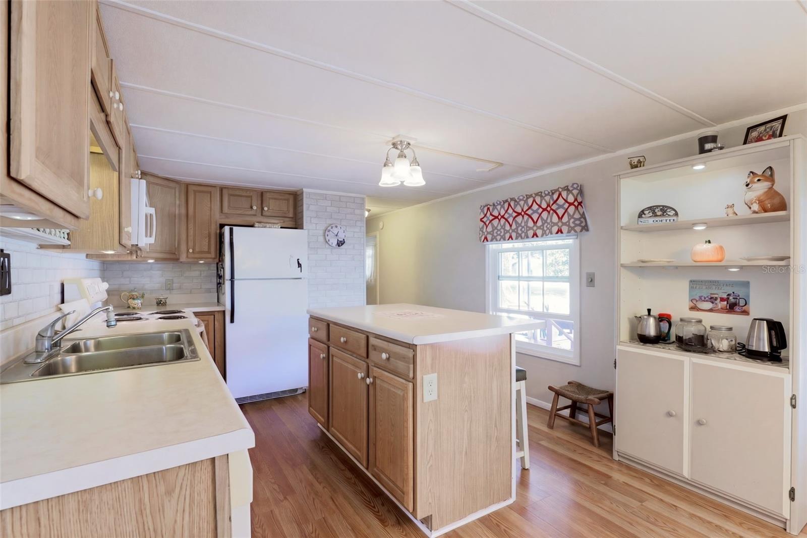 914 BLUE HERON BOULEVARD, Osteen, FL 32764