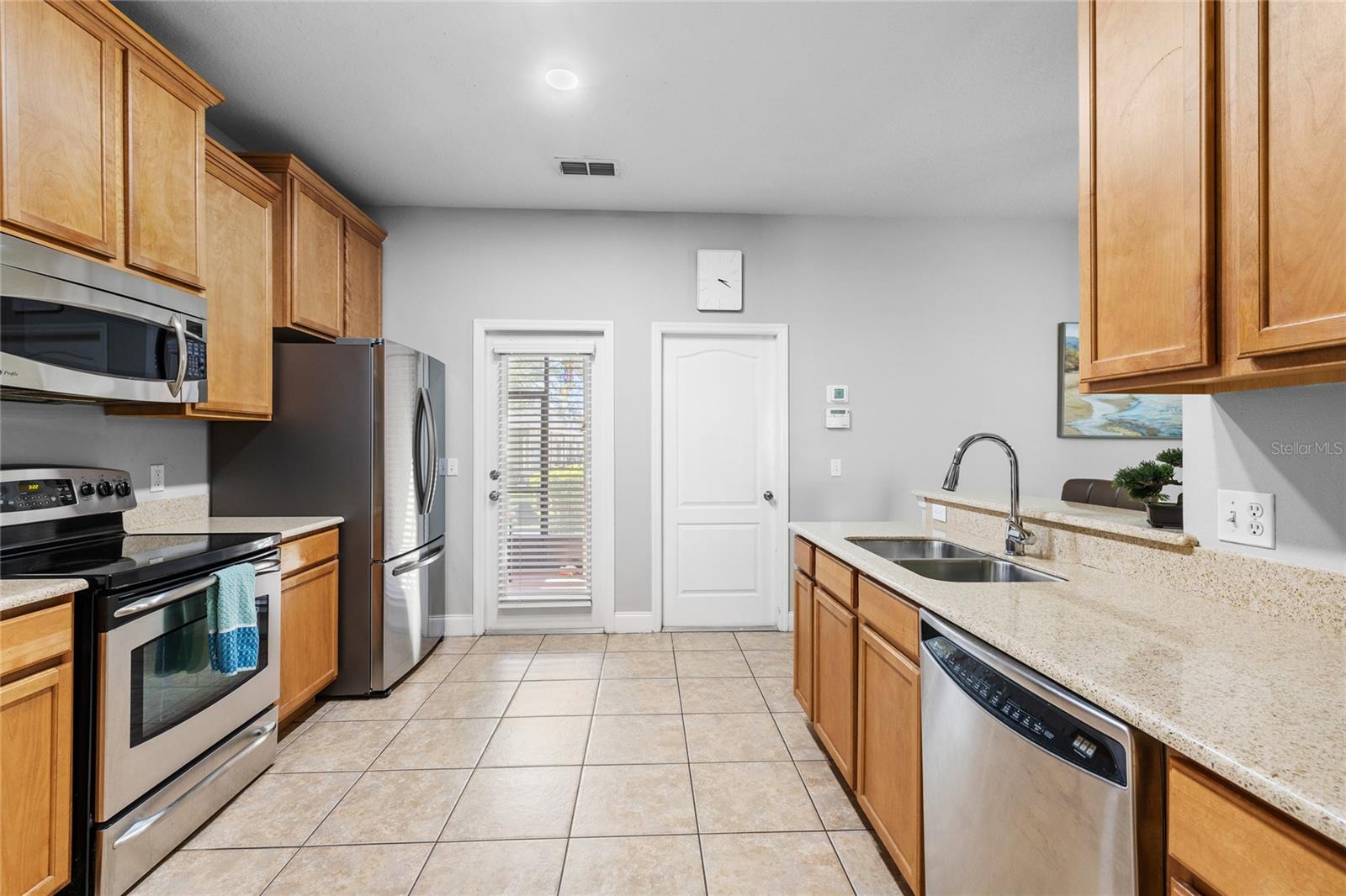 2424 VICTORIA FALLS DRIVE, Orlando, FL 32824