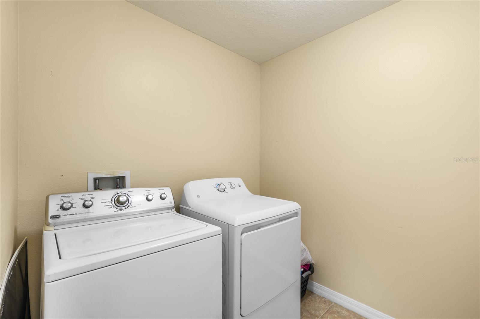 2424 VICTORIA FALLS DRIVE, Orlando, FL 32824