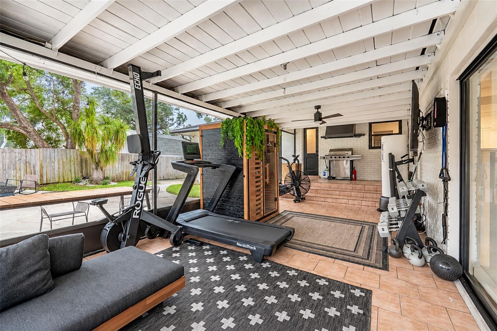 Screened-in Lanai