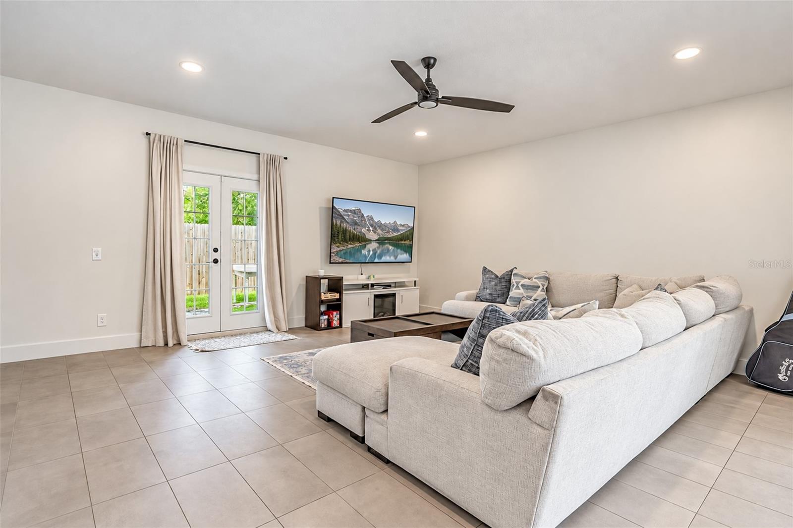 Bonus Room/ 4th Bedroom