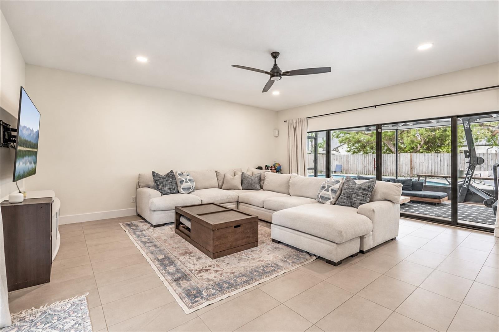 Bonus Room/4th Bedroom