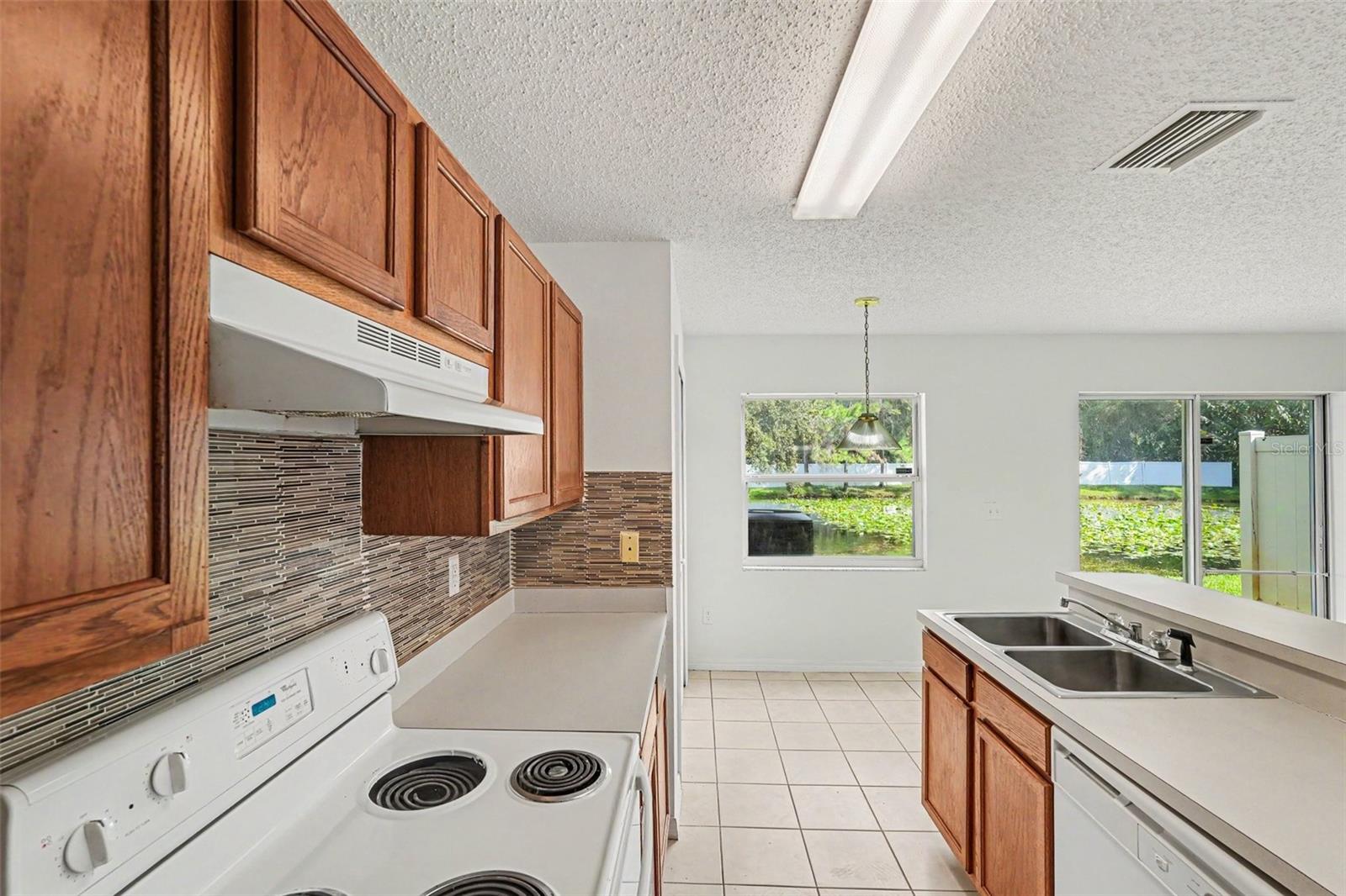 8419 EDGEWATER PLACE BOULEVARD, Tampa, FL 33615