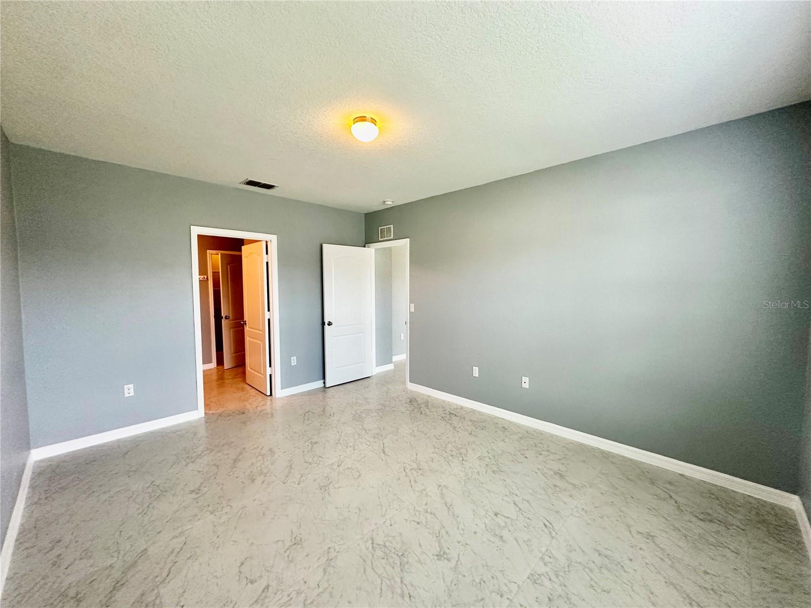 1437 WALLACE MANOR PASS, Winter Haven, FL 33880