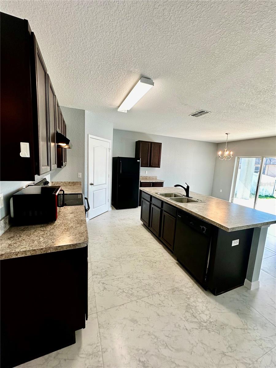 1437 WALLACE MANOR PASS, Winter Haven, FL 33880