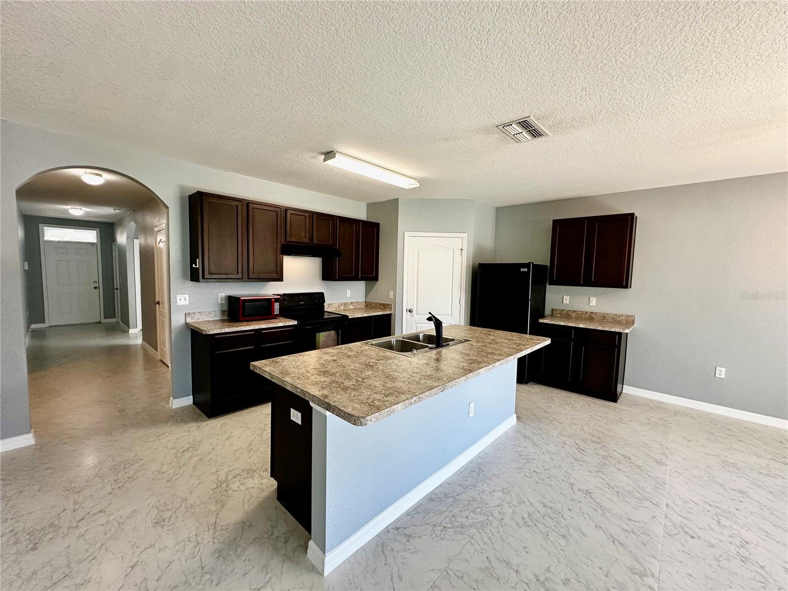 1437 WALLACE MANOR PASS, Winter Haven, FL 33880