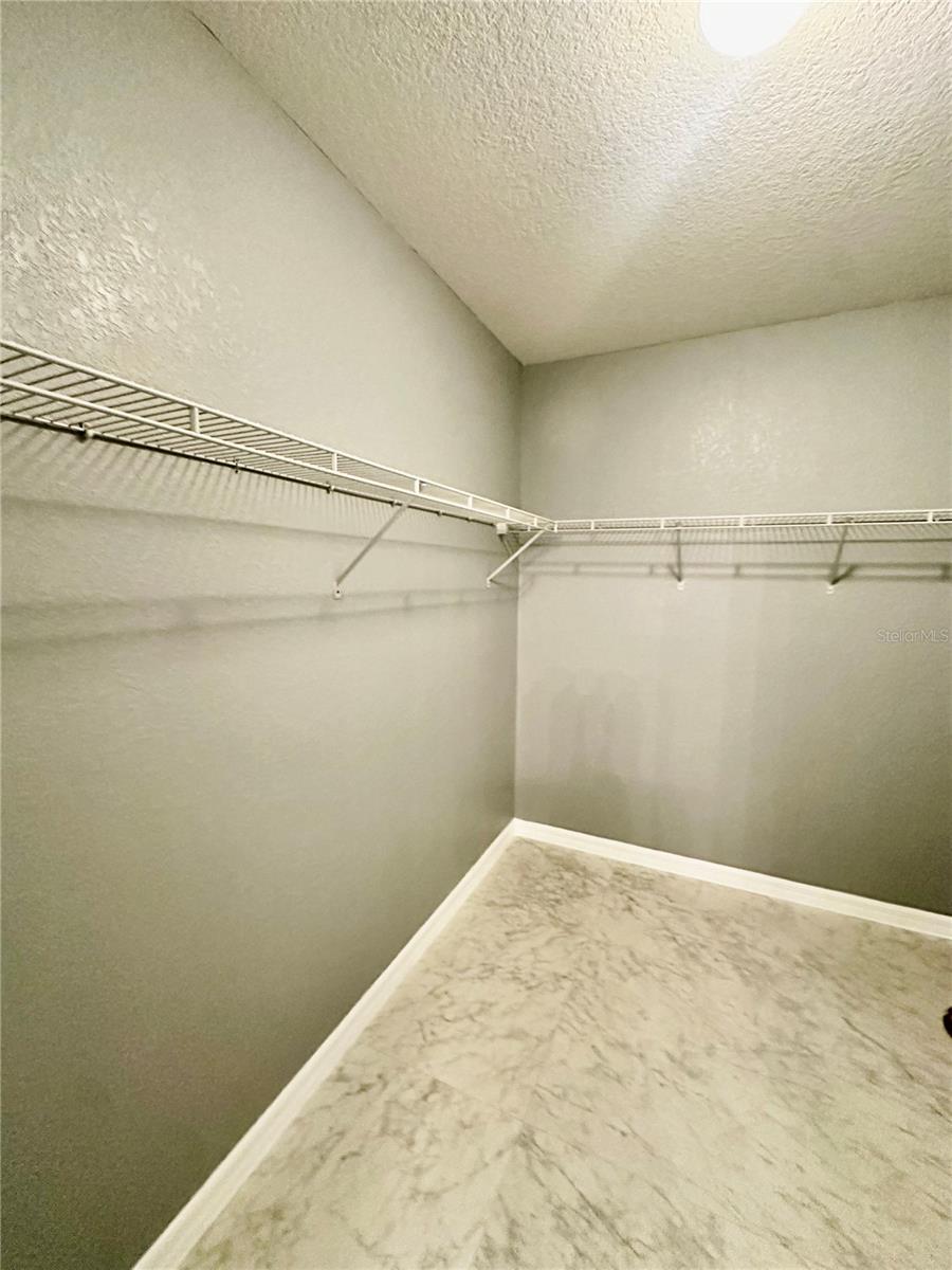 1437 WALLACE MANOR PASS, Winter Haven, FL 33880