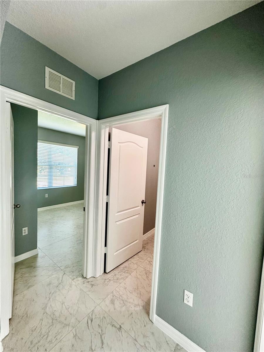 1437 WALLACE MANOR PASS, Winter Haven, FL 33880