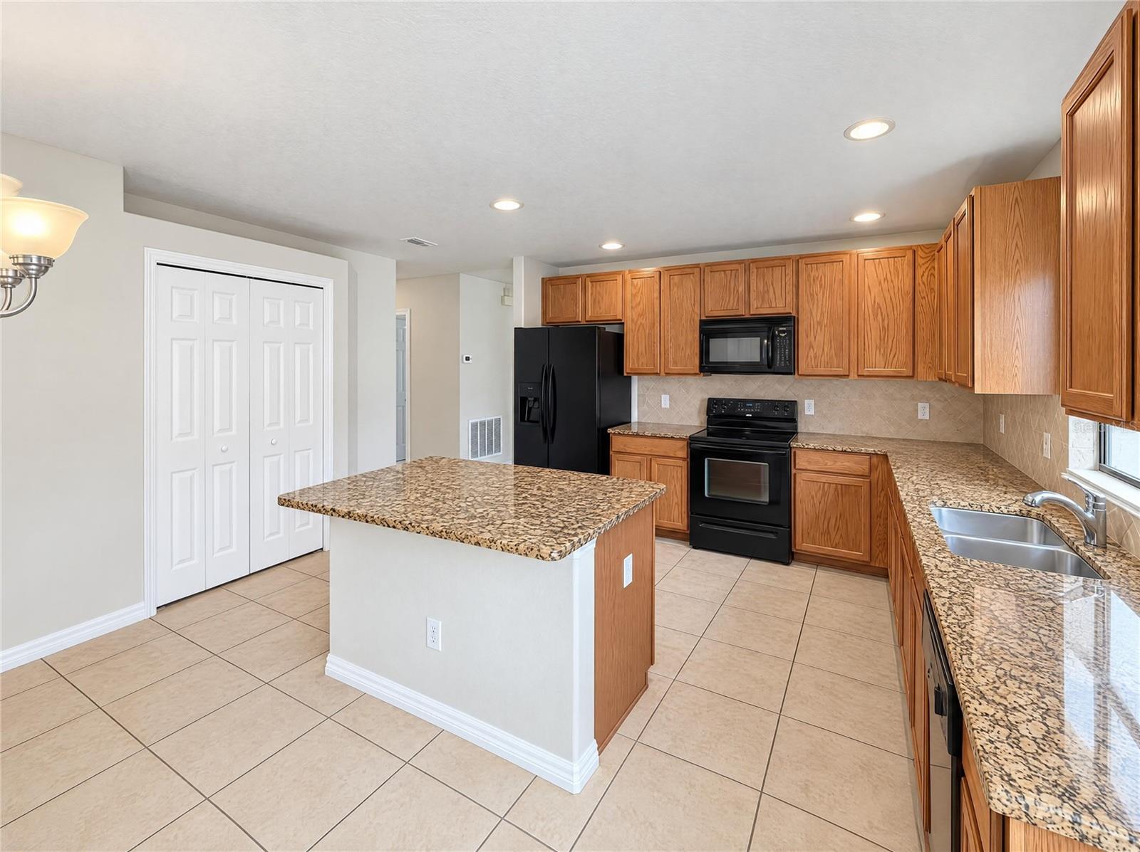532 SAVANNAH PRESERVE LOOP, Davenport, FL 33837 532 SAVANNAH PRESERVE LOOP, Davenport, FL 33837