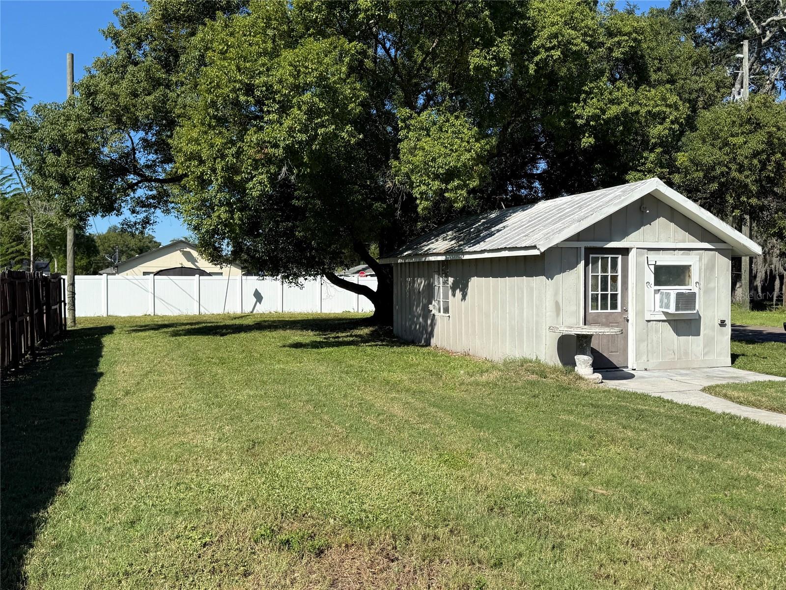 1502 INDIANA AVENUE, St Cloud, FL 34769