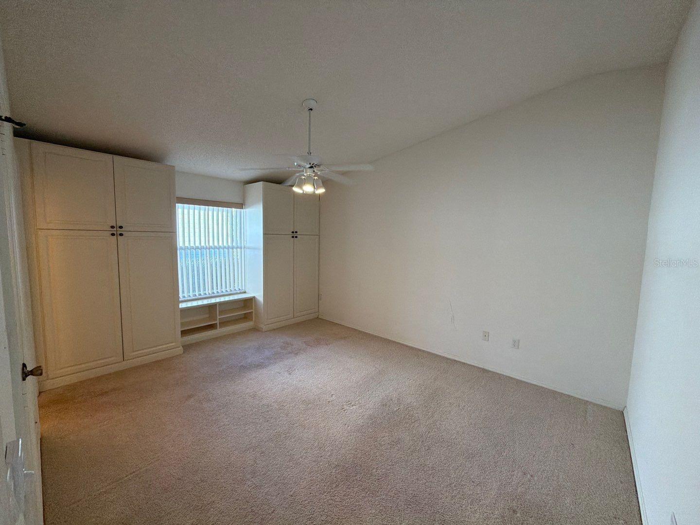 468 HILDALGO DRIVE, The Villages, FL 32159