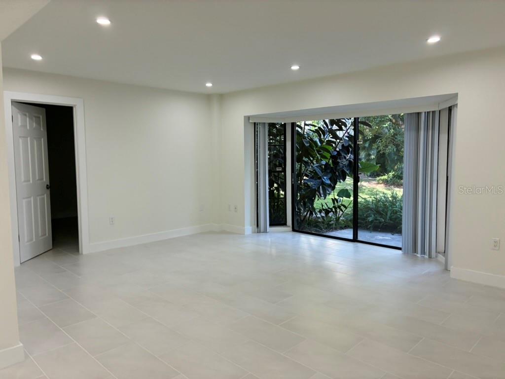 Living room as seen from front door