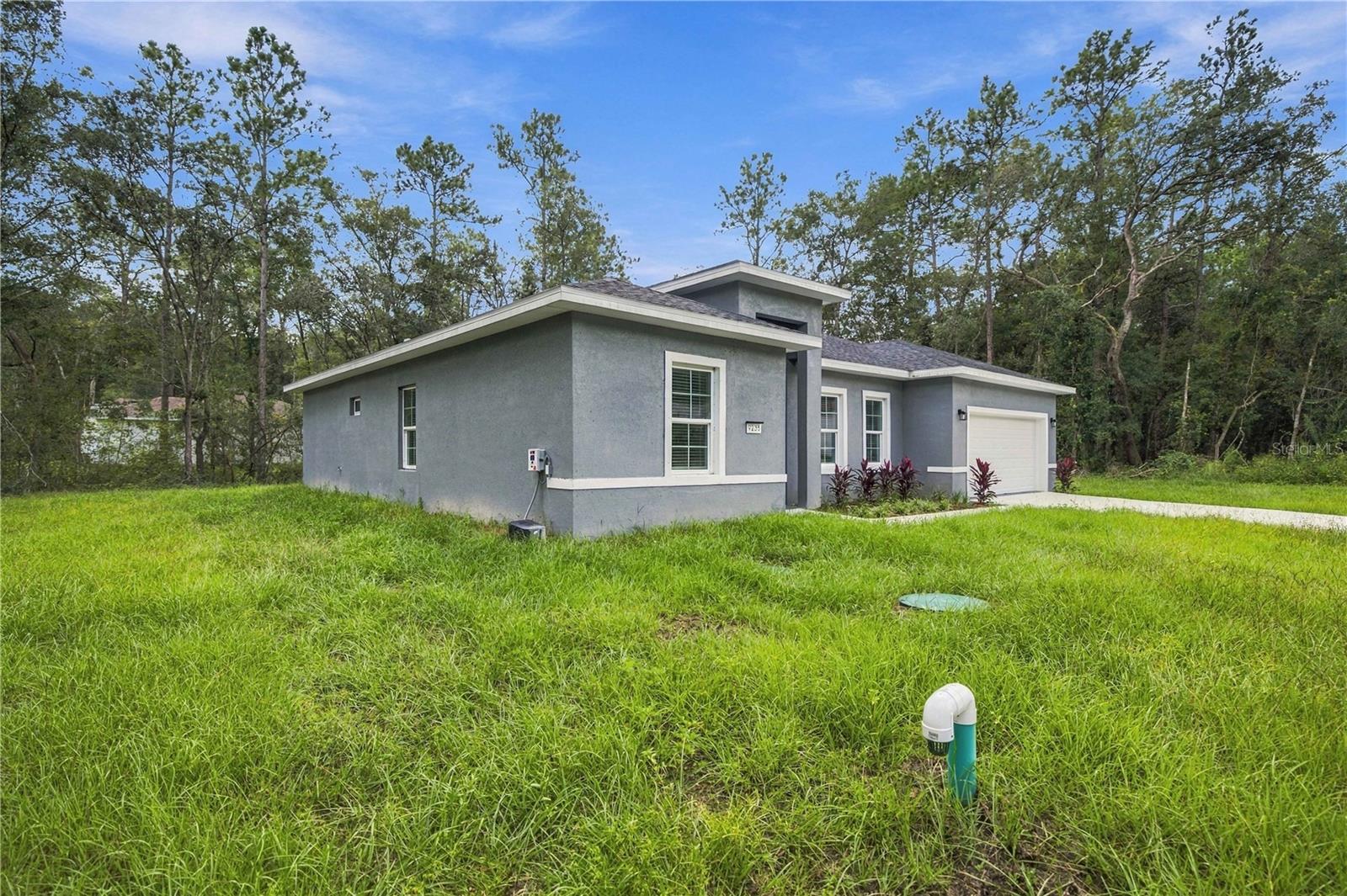 9235 N DANUBE LOOP, Citrus Springs, FL 34434