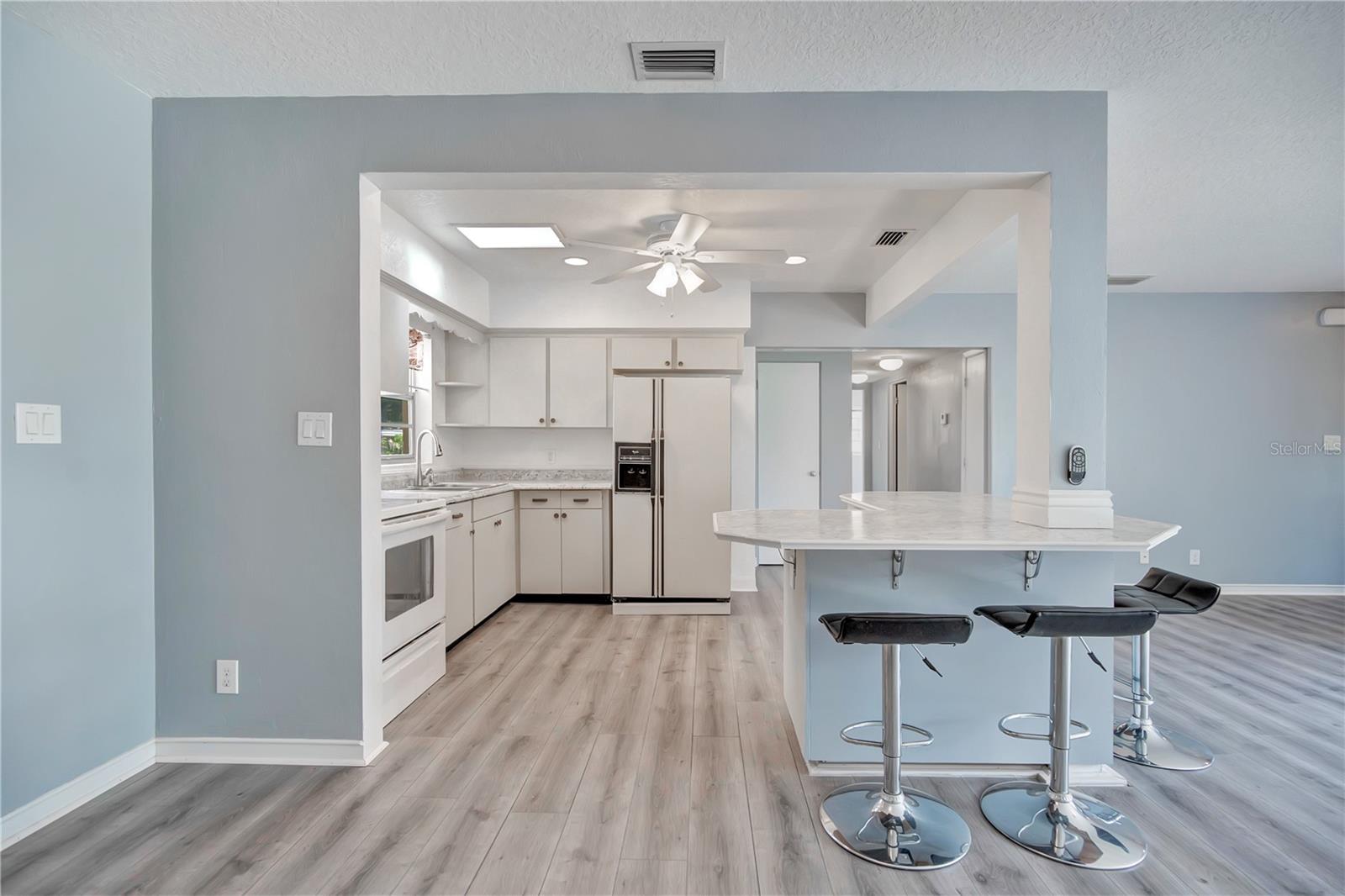 3301 COE AVENUE, Orlando, FL 32806 3301 COE AVENUE, Orlando, FL 32806