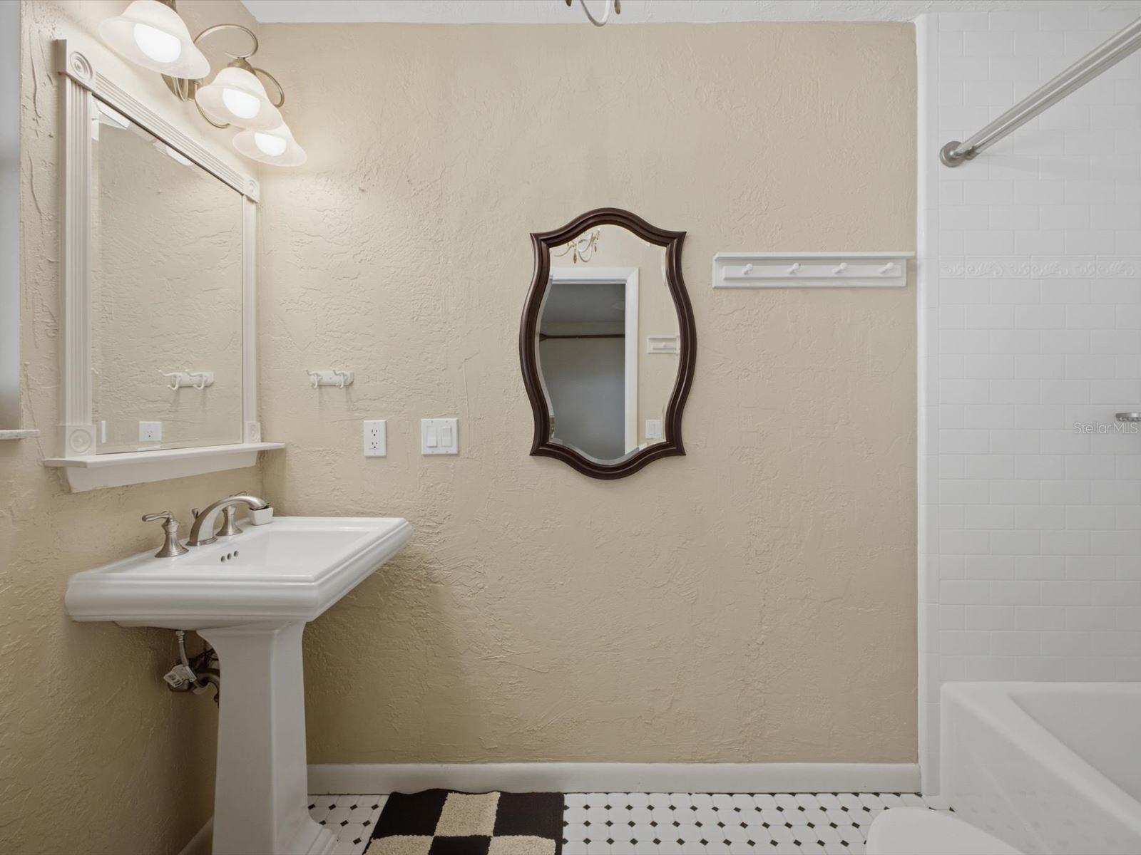 Bedroom 2 Ensuite