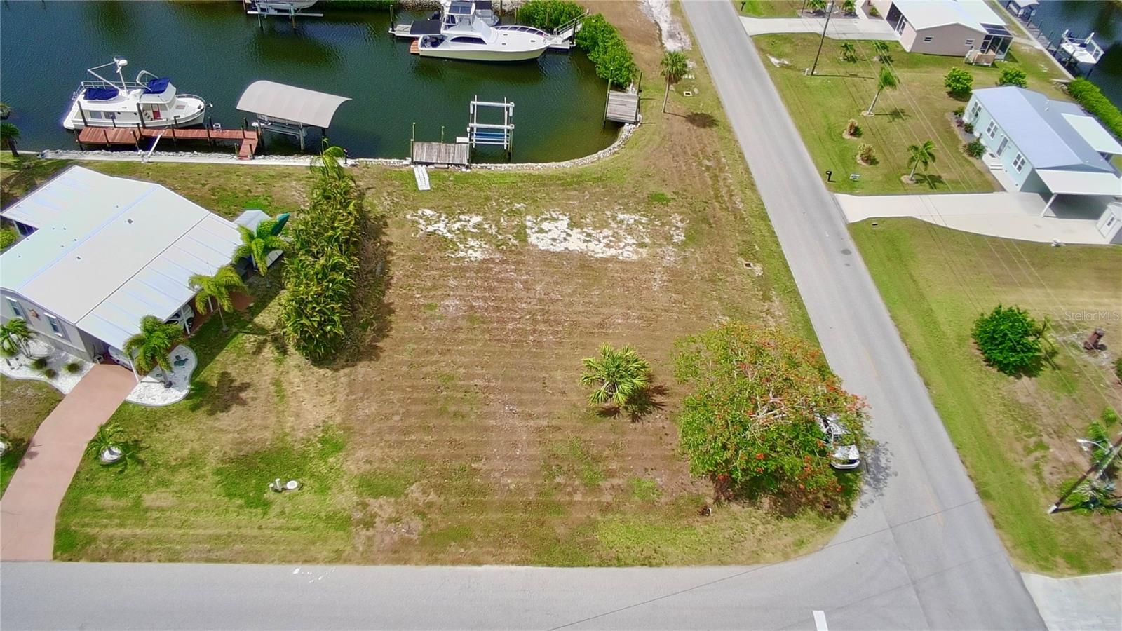700 HOLLYHILL COURT, Punta Gorda, FL 33950