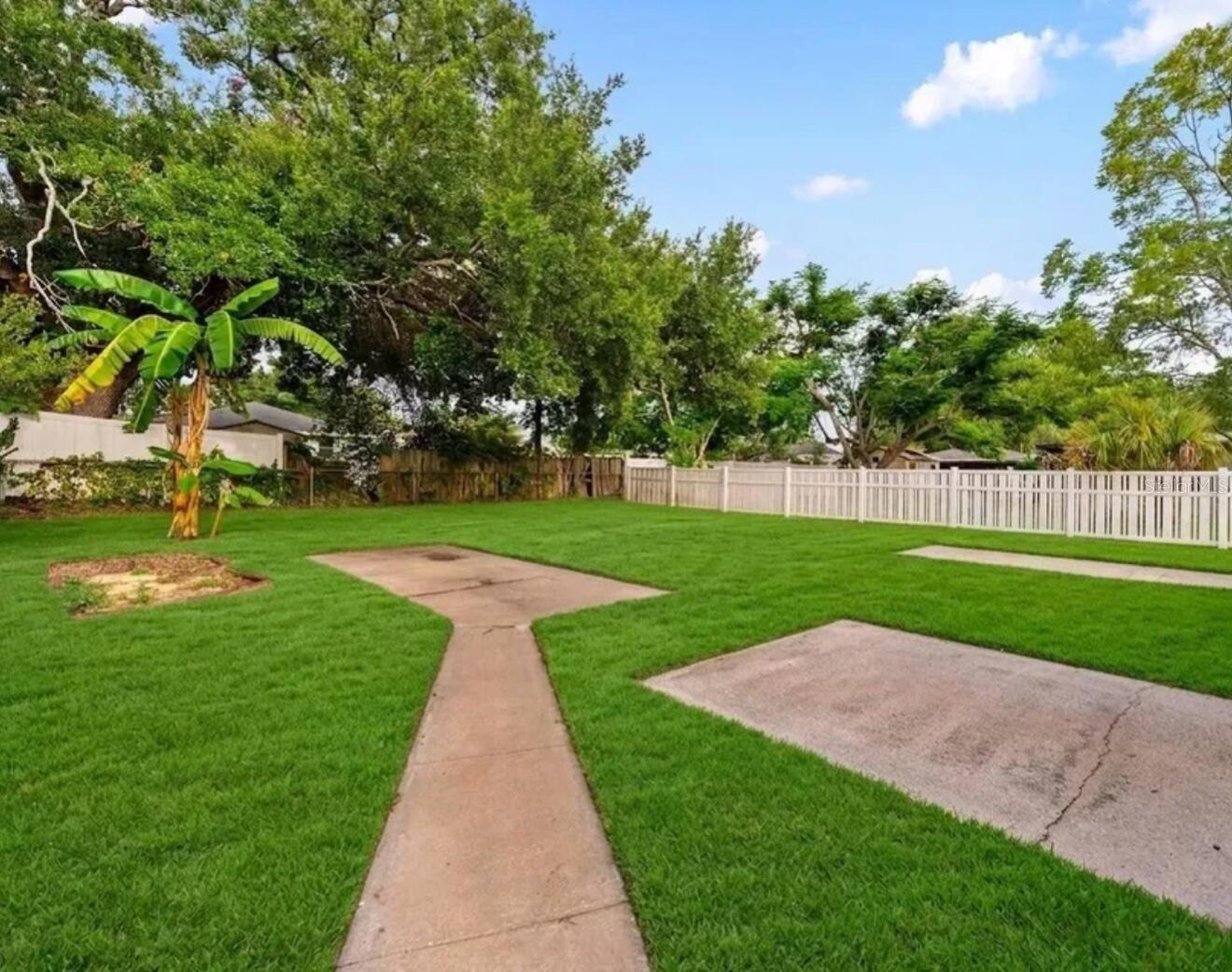 605 N WOODLYNNE AVENUE, Tampa, FL 33609