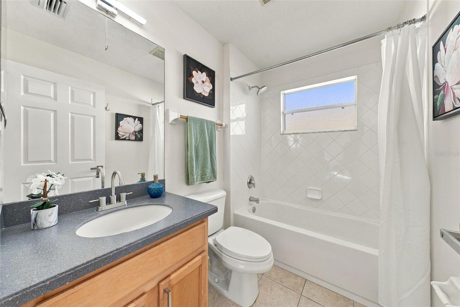 1822 MIRA LAGO CIRCLE, Ruskin, FL 33570