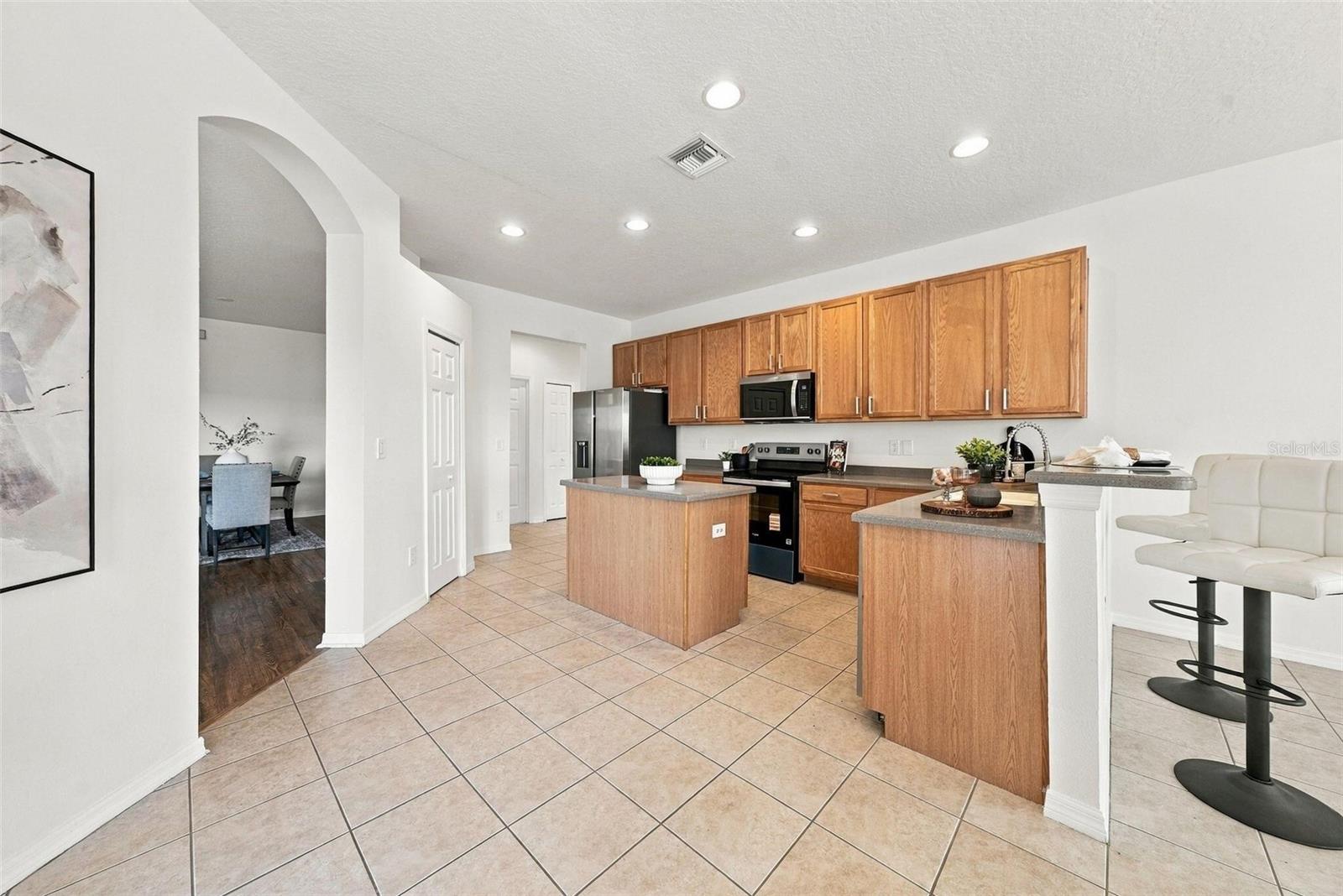 1822 MIRA LAGO CIRCLE, Ruskin, FL 33570