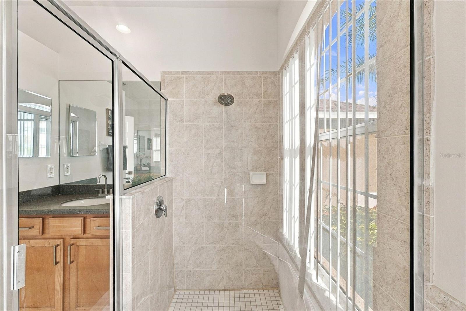 1822 MIRA LAGO CIRCLE, Ruskin, FL 33570