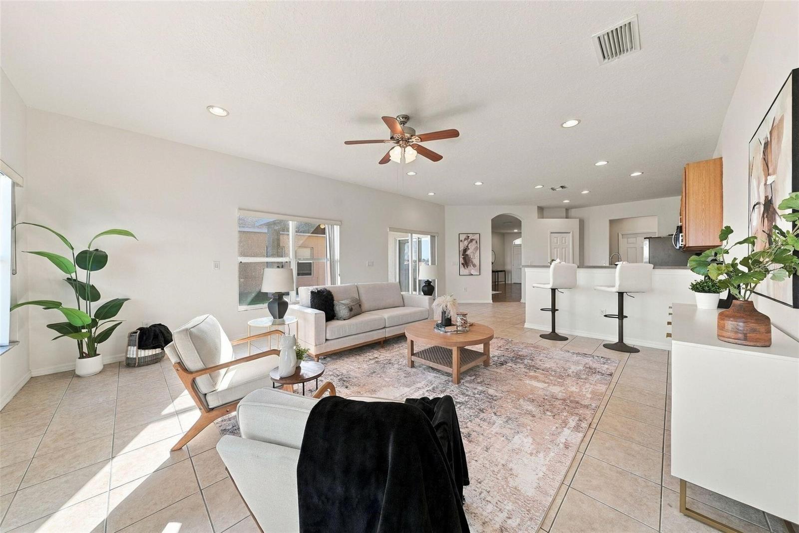 1822 MIRA LAGO CIRCLE, Ruskin, FL 33570