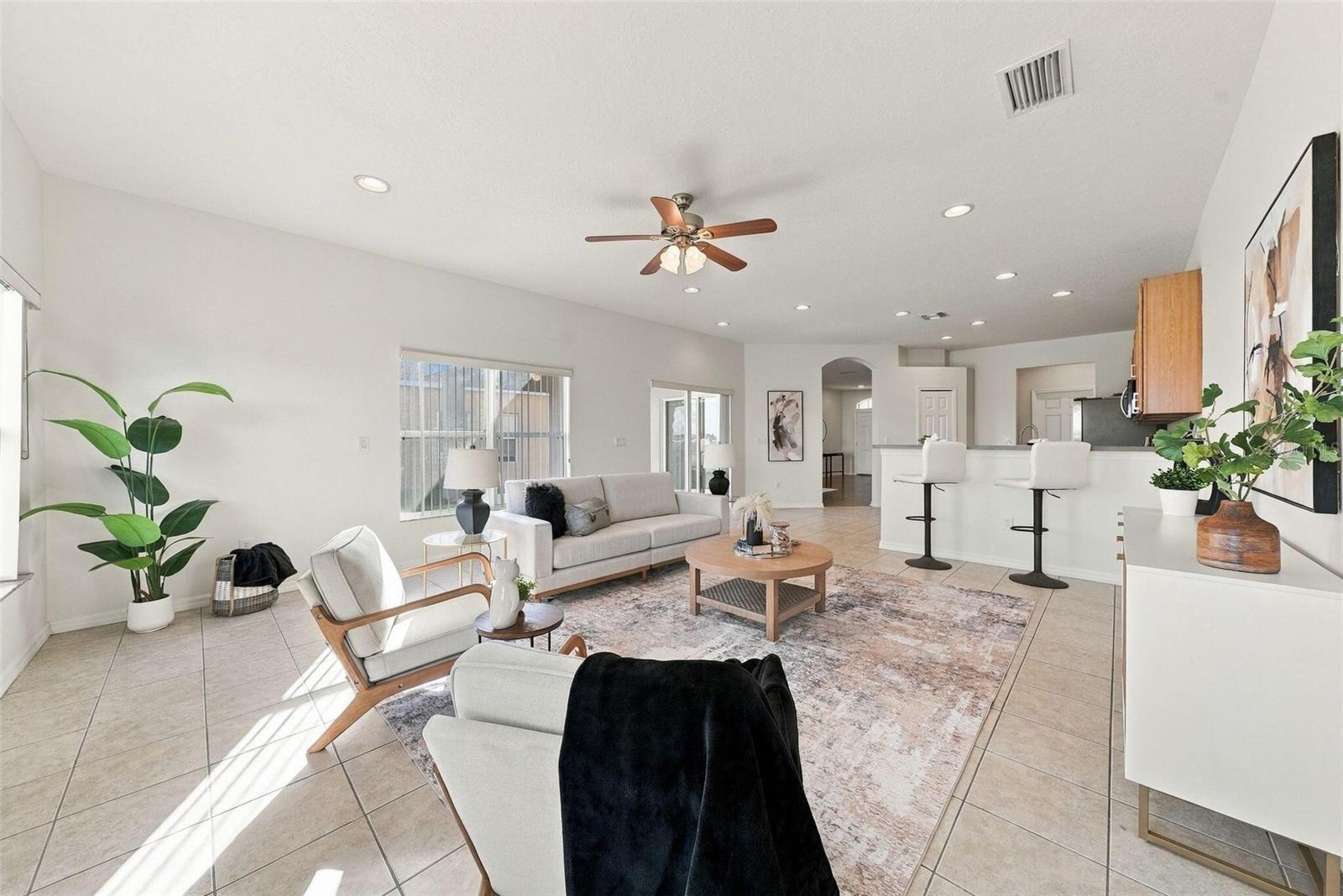 1822 MIRA LAGO CIRCLE, Ruskin, FL 33570