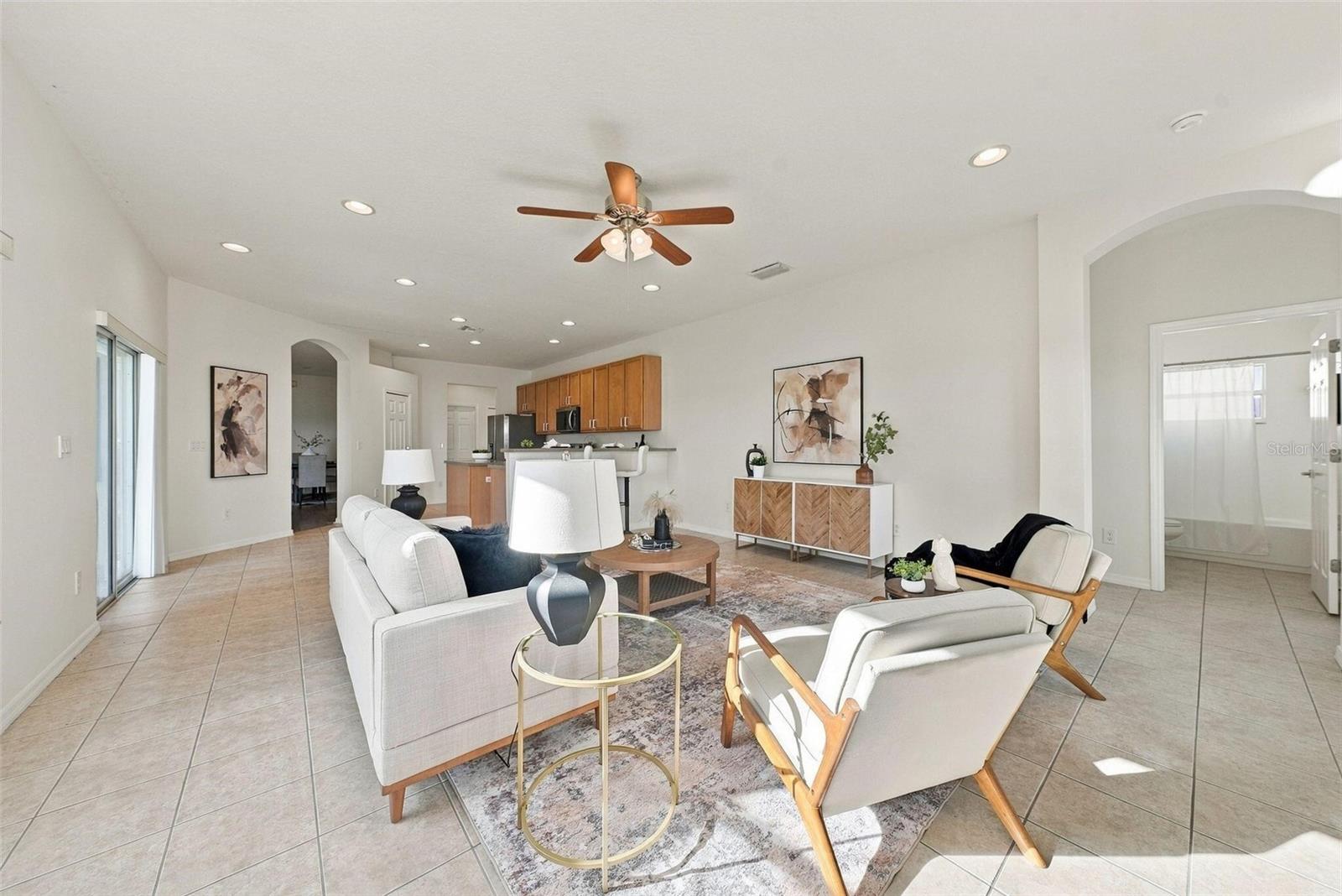 1822 MIRA LAGO CIRCLE, Ruskin, FL 33570
