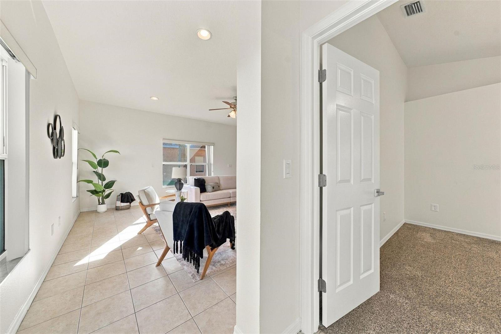 1822 MIRA LAGO CIRCLE, Ruskin, FL 33570