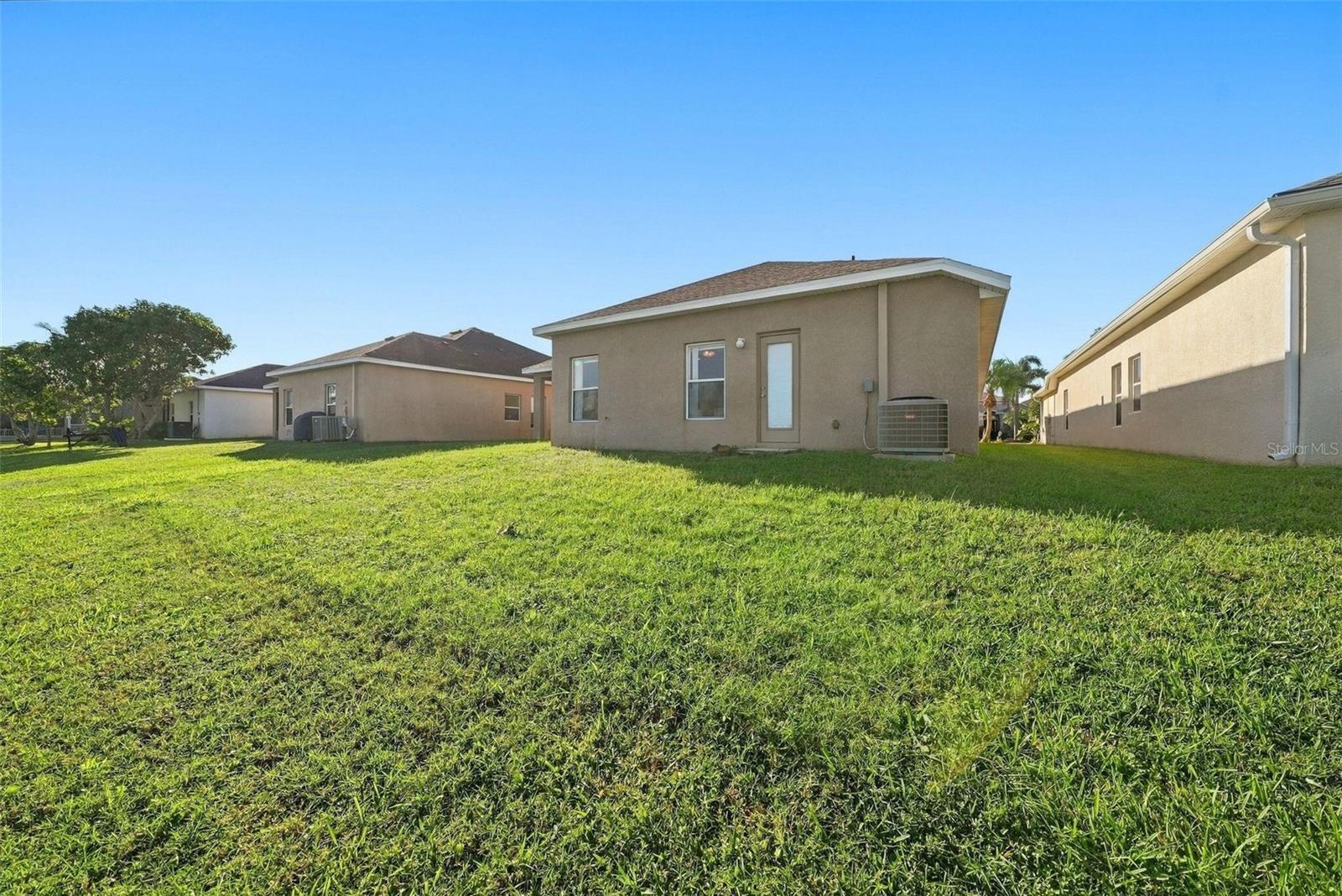 1822 MIRA LAGO CIRCLE, Ruskin, FL 33570