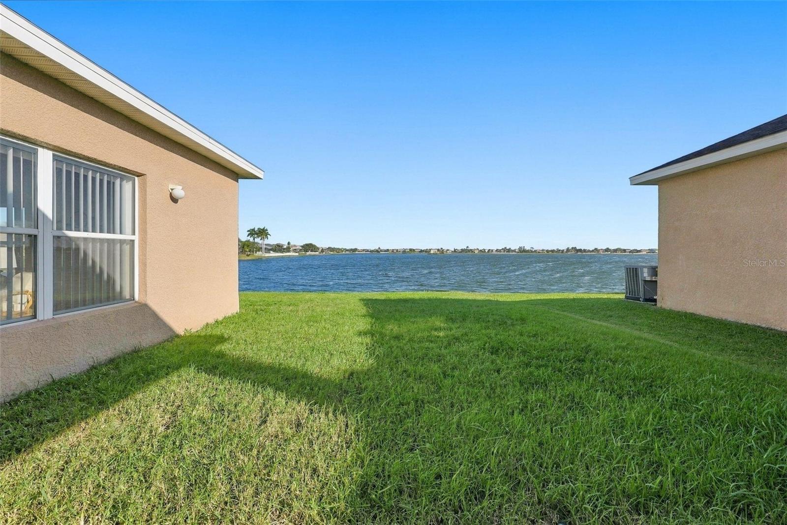 1822 MIRA LAGO CIRCLE, Ruskin, FL 33570