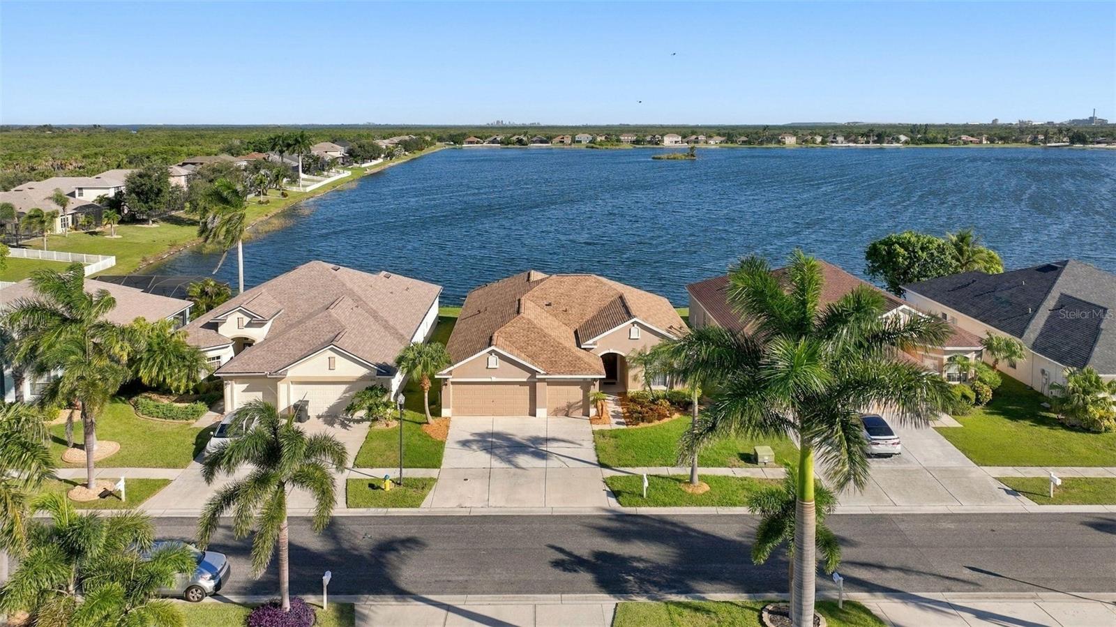 1822 MIRA LAGO CIRCLE, Ruskin, FL 33570