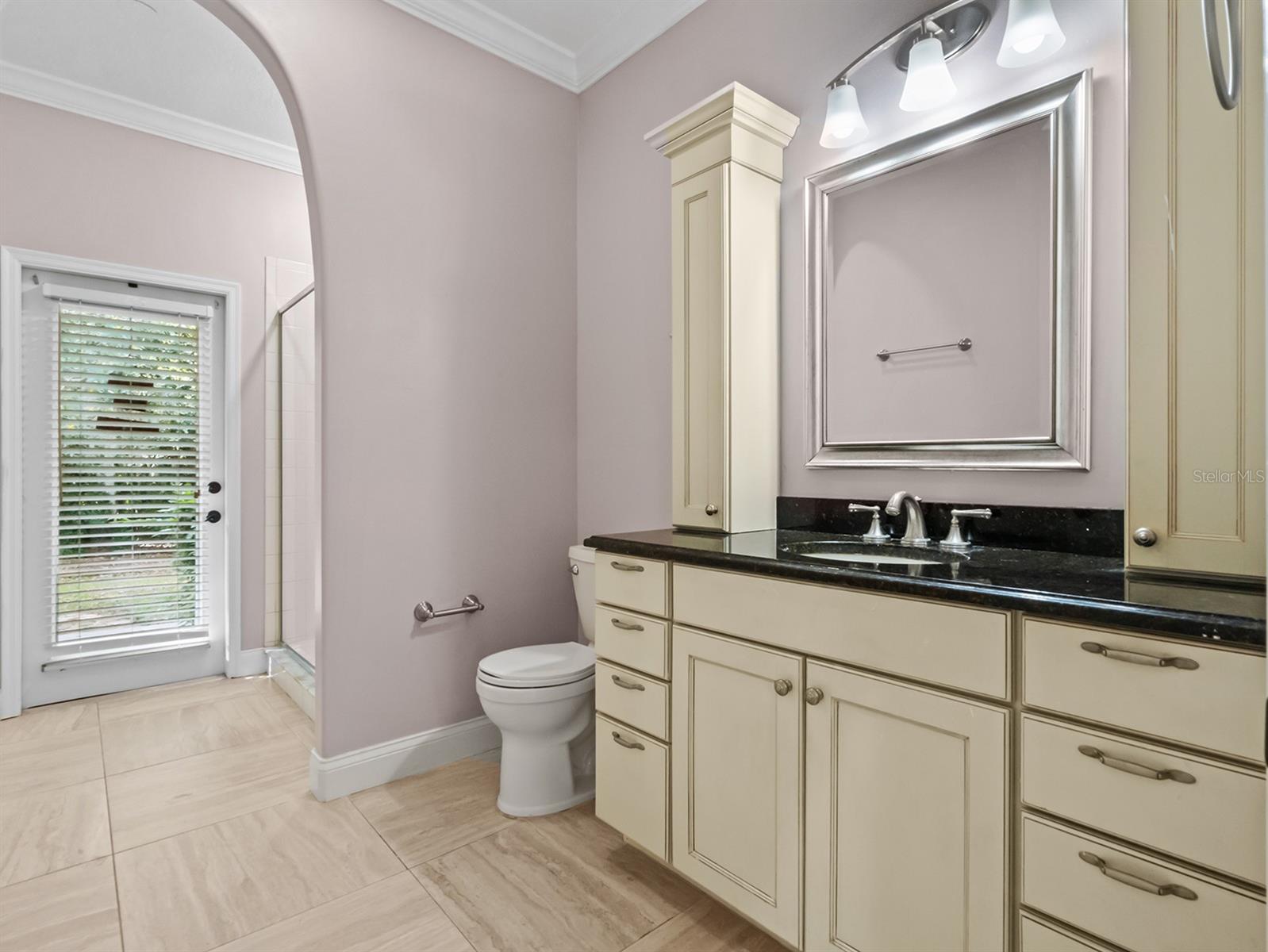 Full Bathroom 3