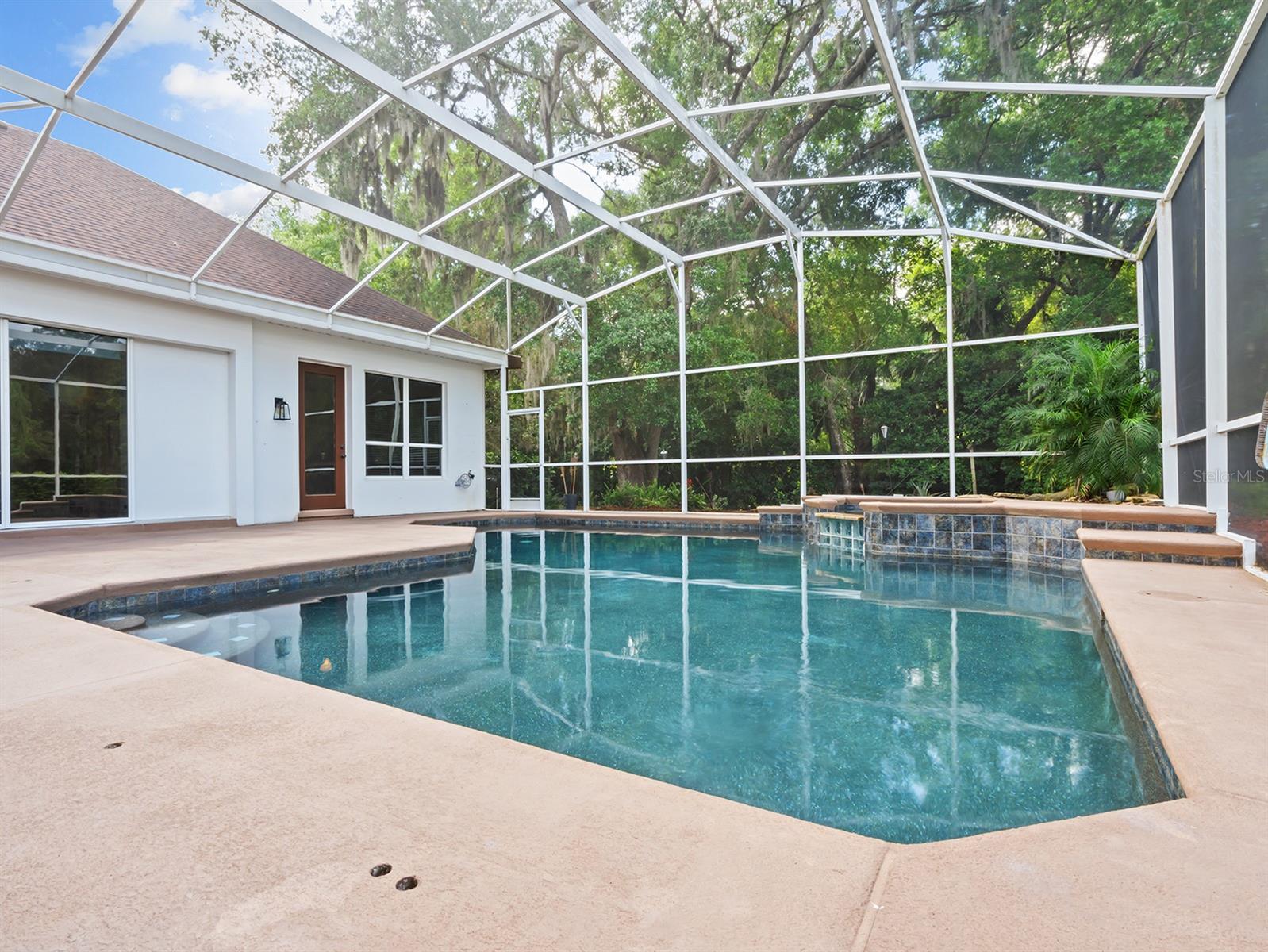 Screened in Pool