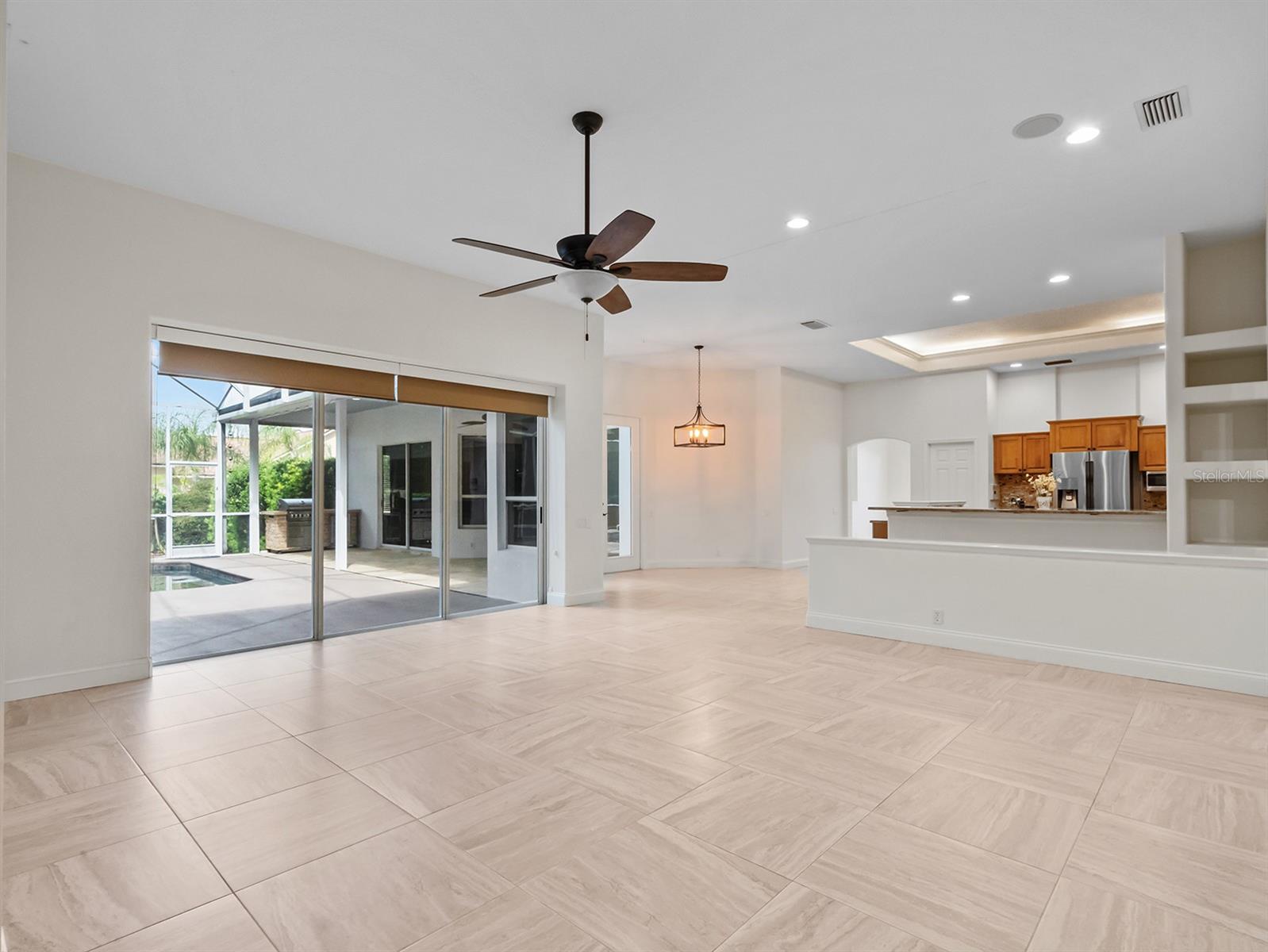 8359 GREY BARK COURT, Sanford, FL 32771 8359 GREY BARK COURT, Sanford, FL 32771