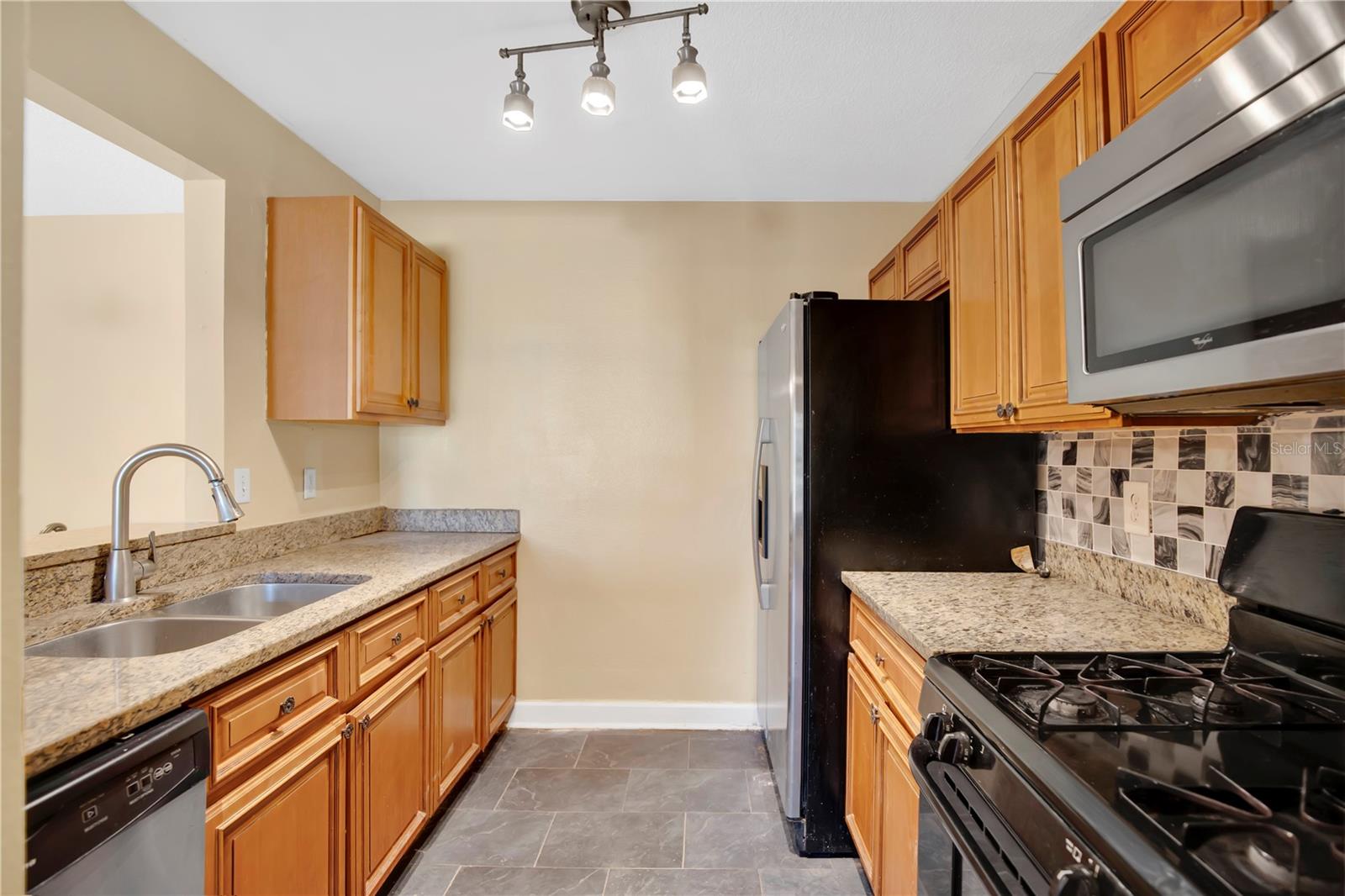 2031 DIXIE BELLE DRIVE, #2031M, Orlando, FL 32812