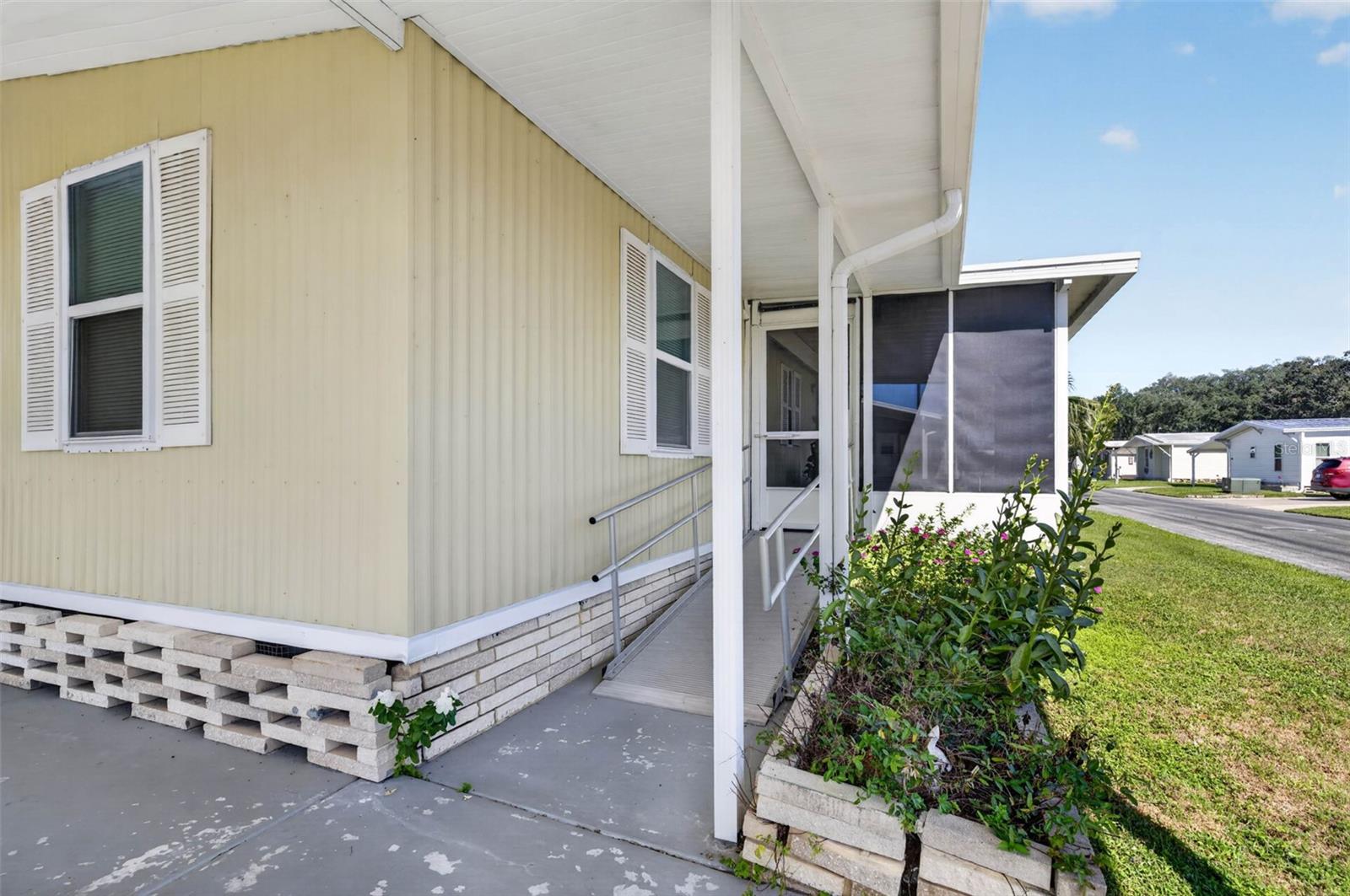 2055 S FLORAL AVENUE, #284, Bartow, FL 33830 2055 S FLORAL AVENUE, #284, Bartow, FL 33830