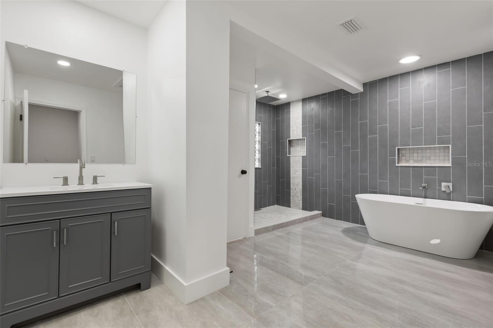 26 BACKSPIN LANE, Orlando, FL 32804