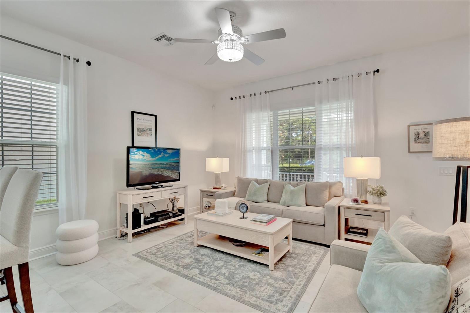 4892 BEACH BOULEVARD, Orlando, FL 32803
