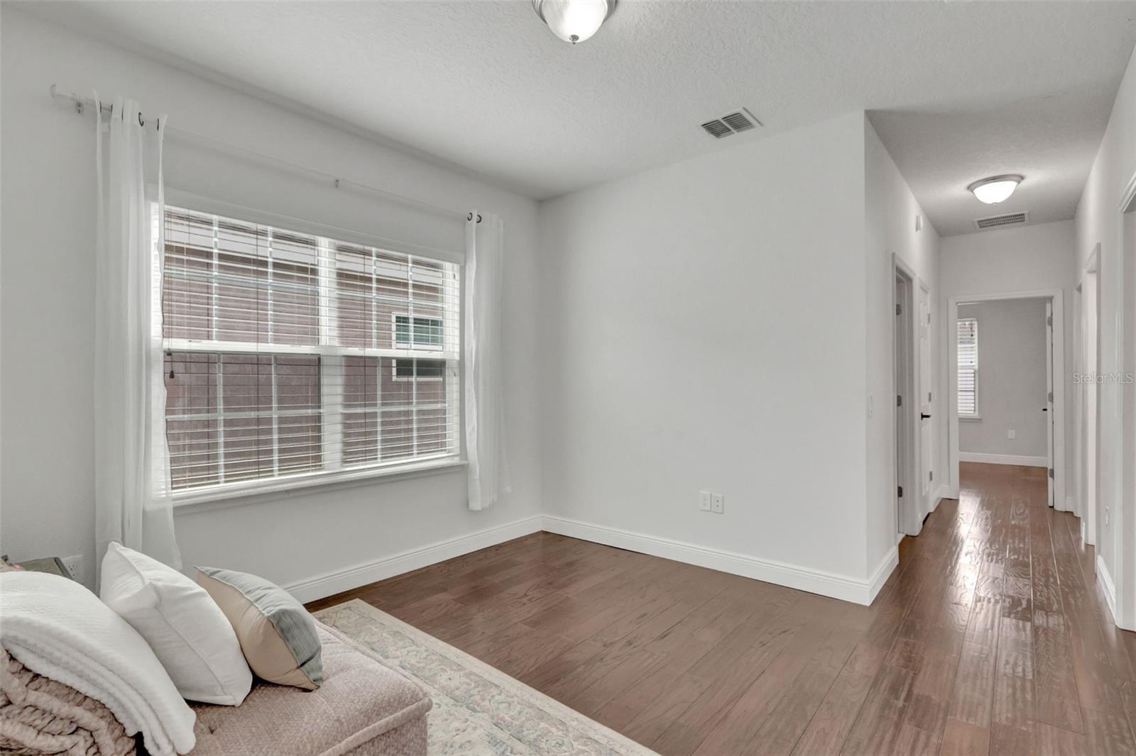 4892 BEACH BOULEVARD, Orlando, FL 32803