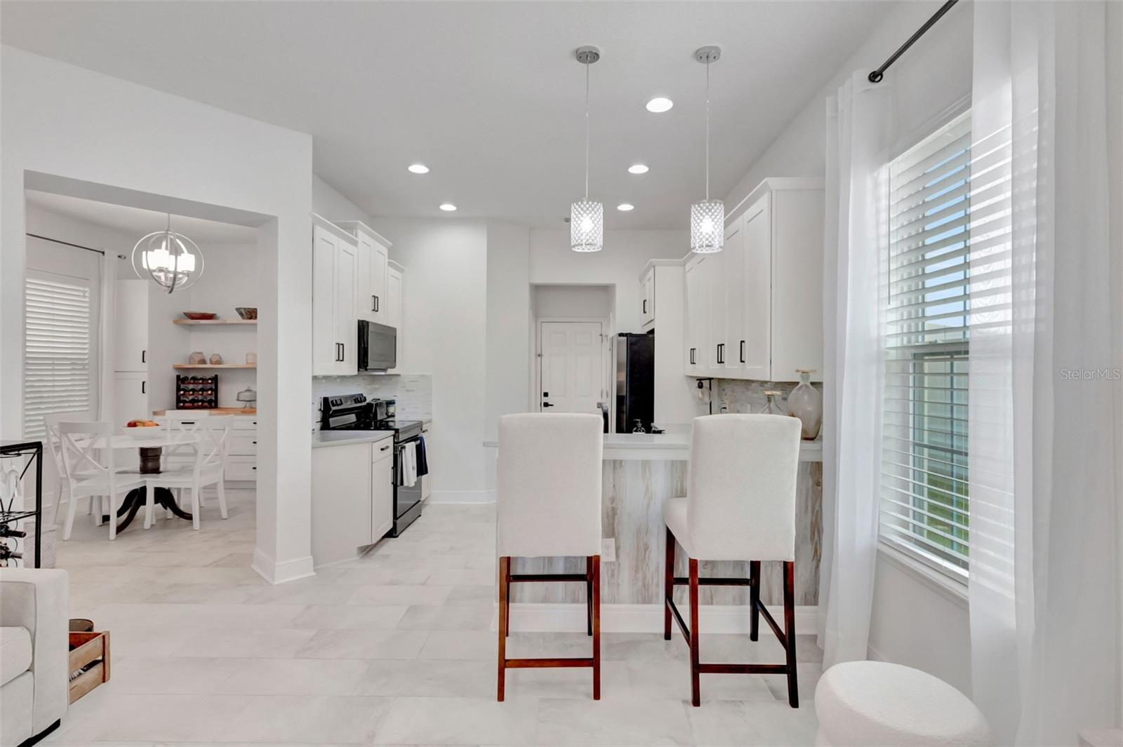 4892 BEACH BOULEVARD, Orlando, FL 32803